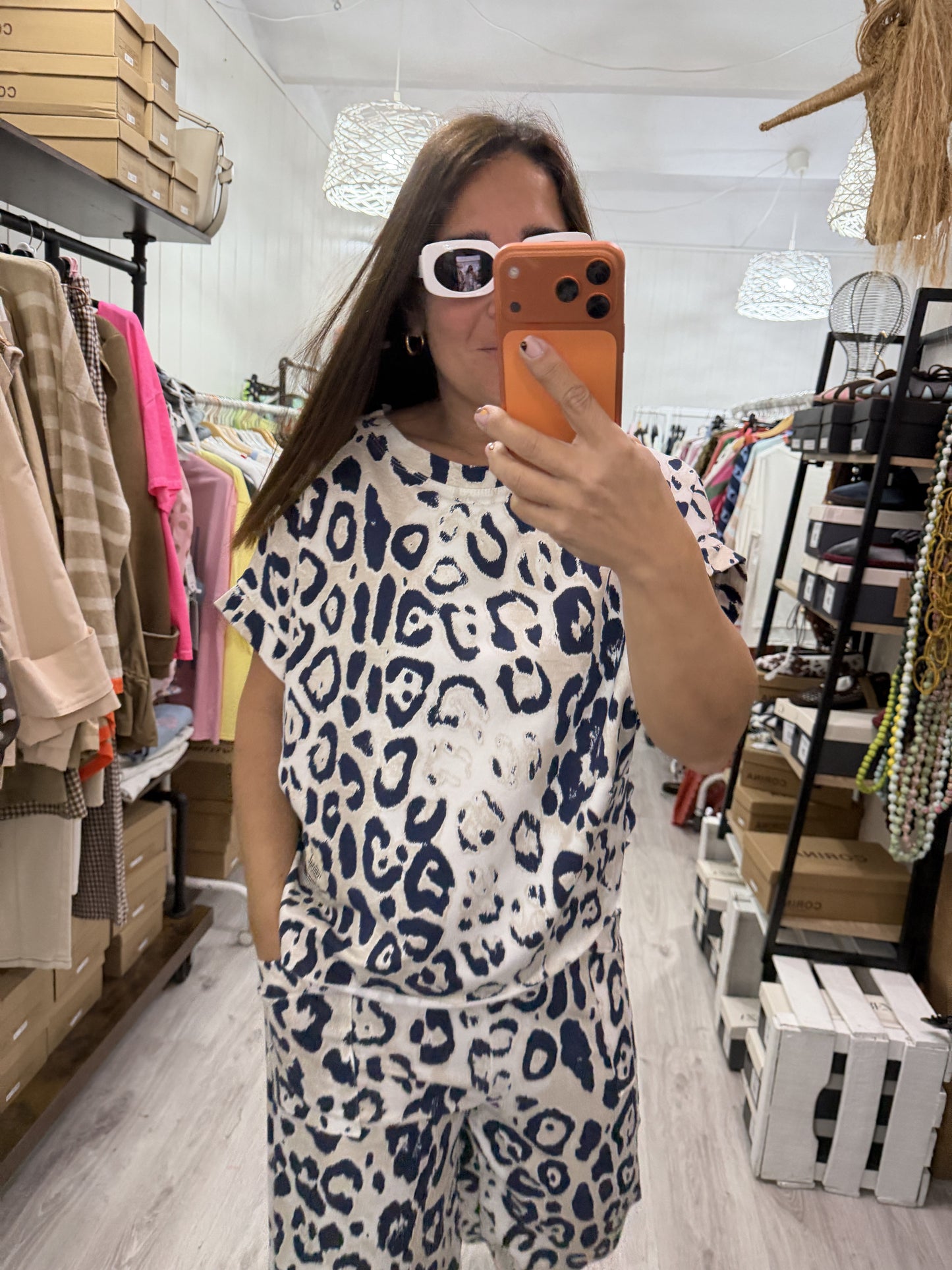 Conjunto Jogger animal print azul marino