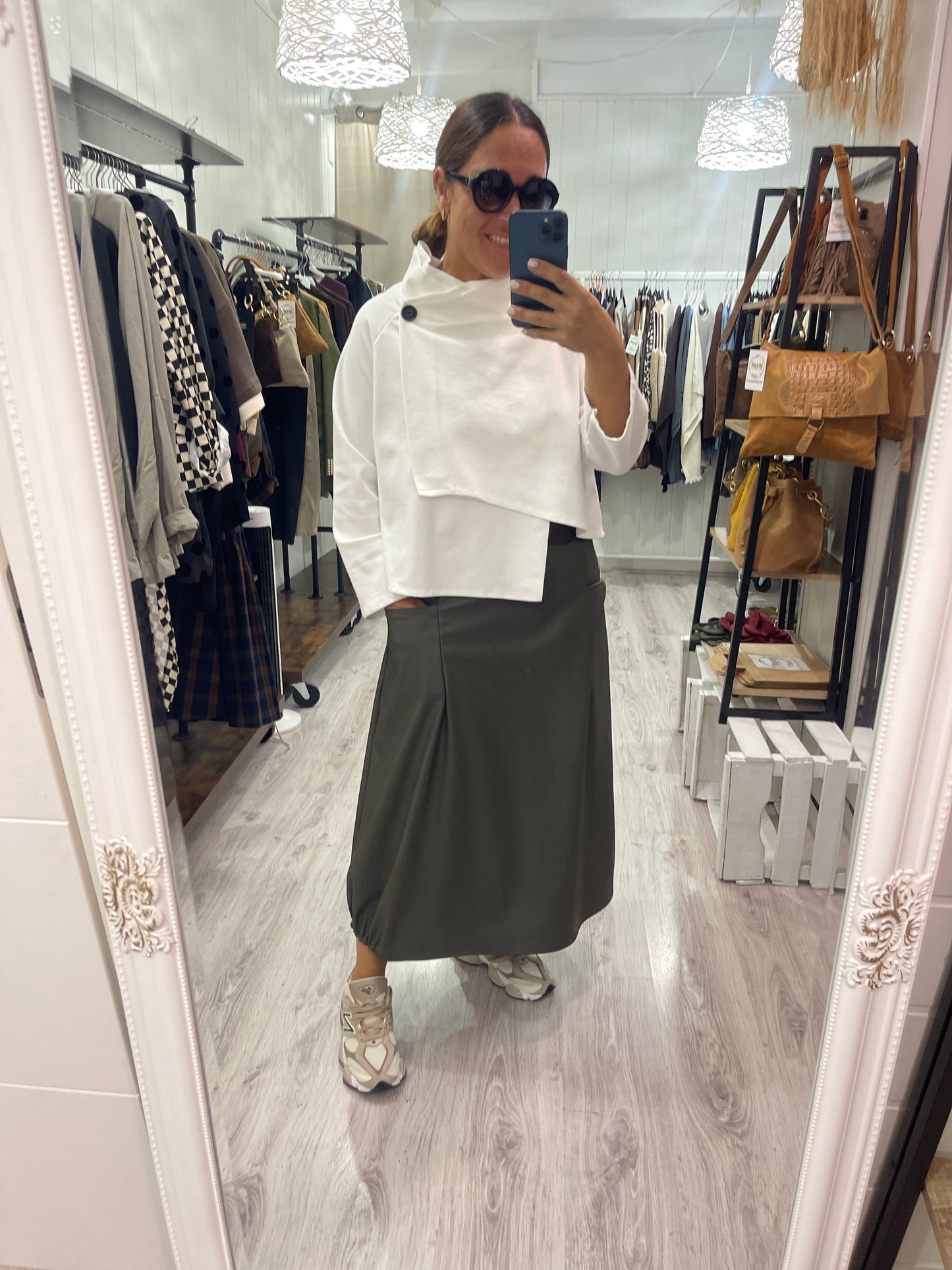Falda Nagore ecopiel kaki