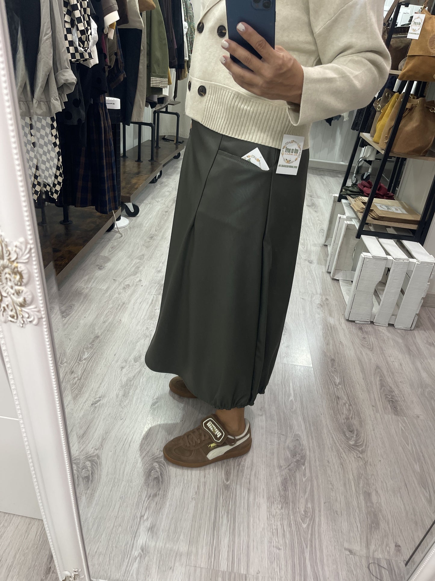 Falda Nagore ecopiel kaki