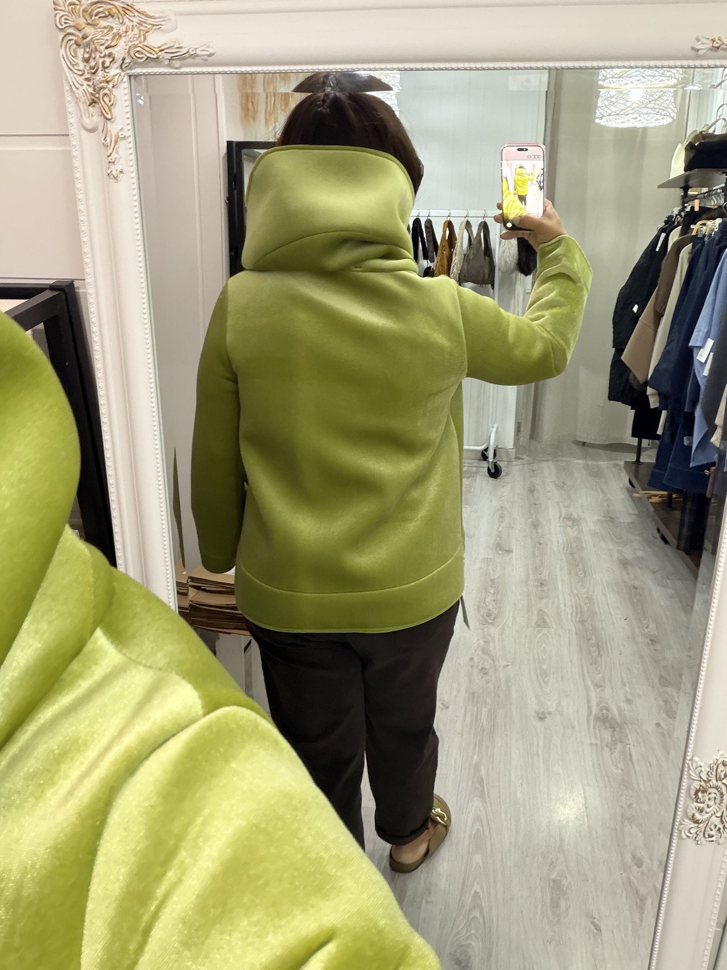 Abrigo Neopreno terciopelo pistacho