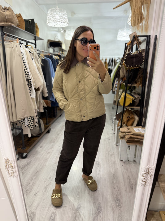 Chaqueta Acolchada cuello pana beige