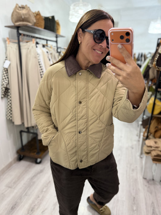 Chaqueta Acolchada cuello pana beige