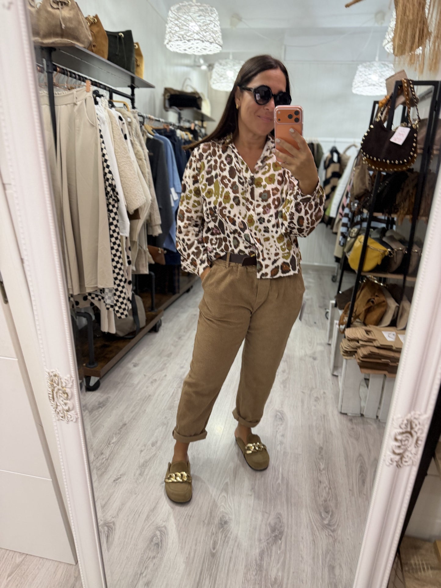 Pantalón Barrel pana camel