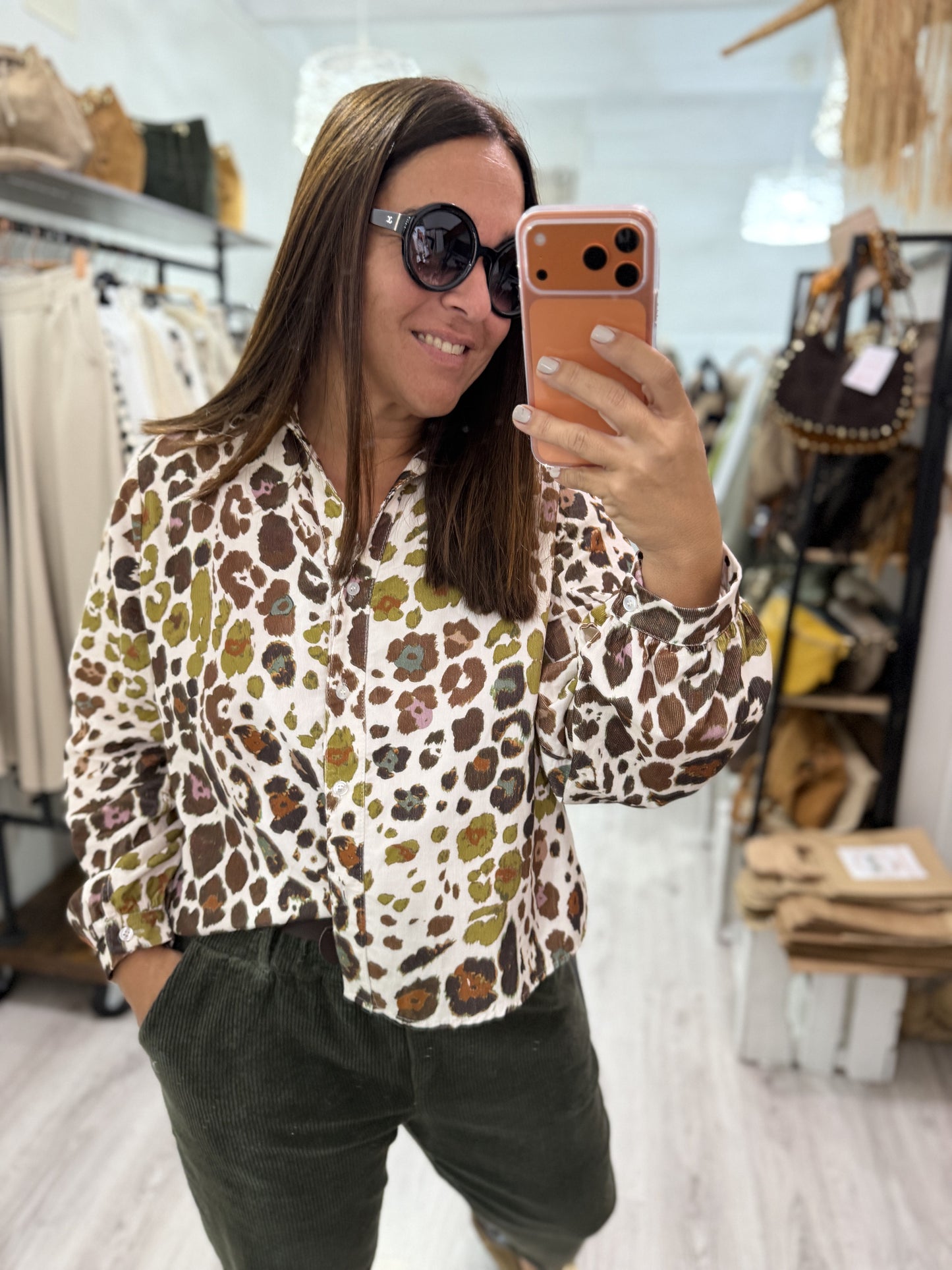 Pantalón Barrel pana kaki