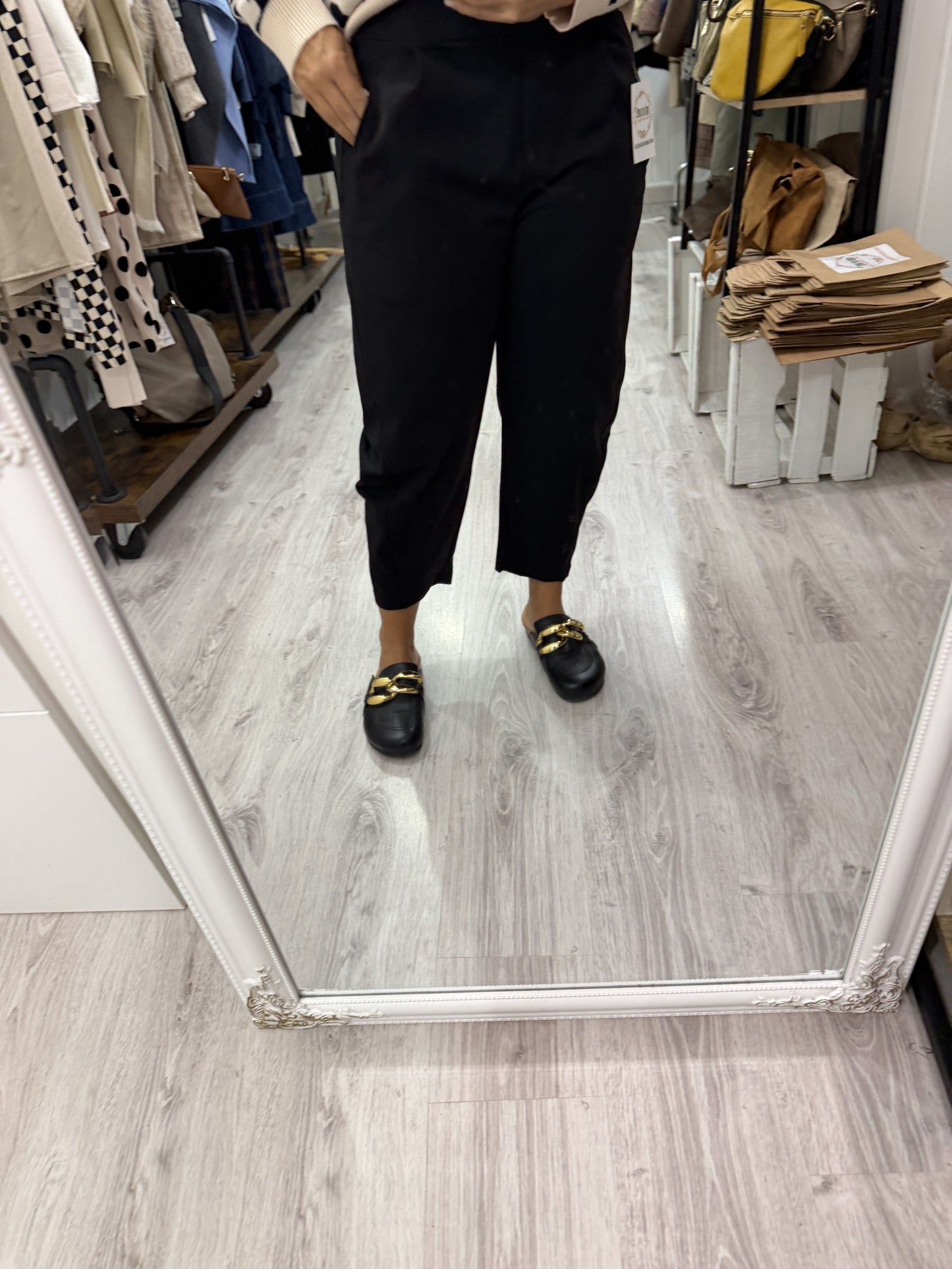 Pantalón Sakura punto roma negro