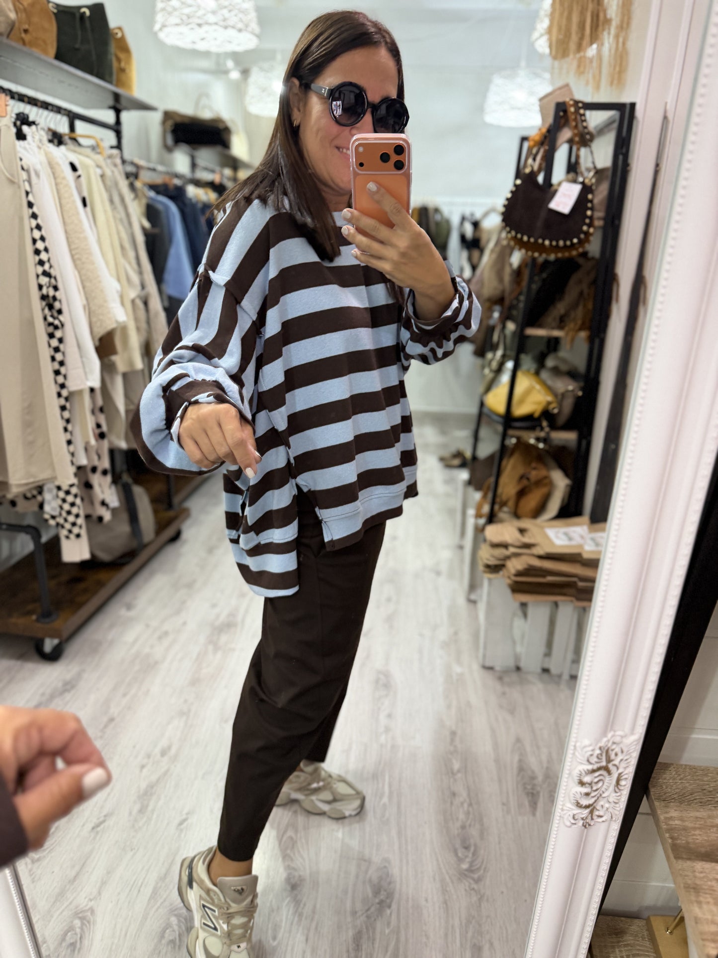 Sudadera Rugby oversize celeste y chocolate