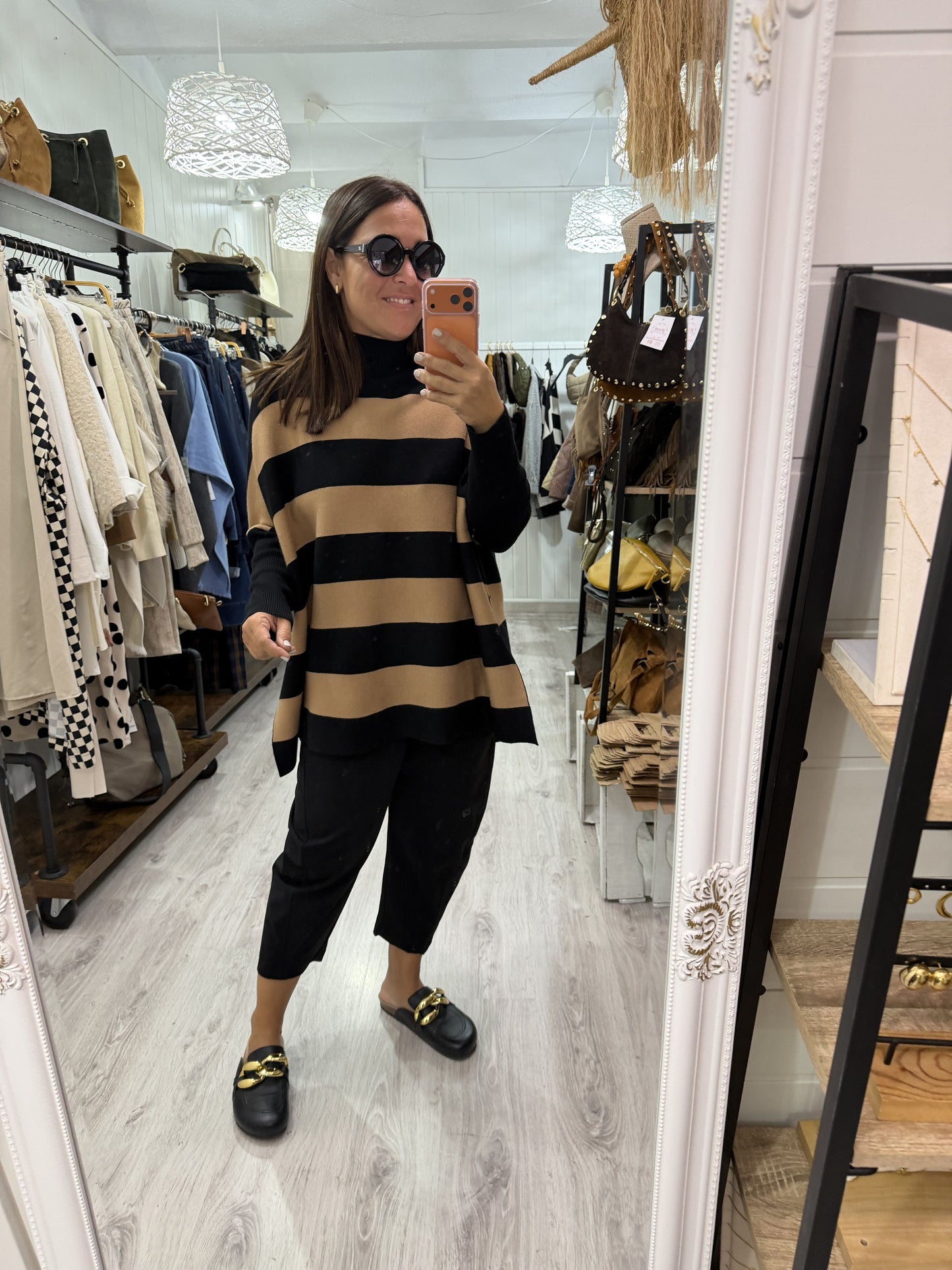 Jersei Rayas oversize camel