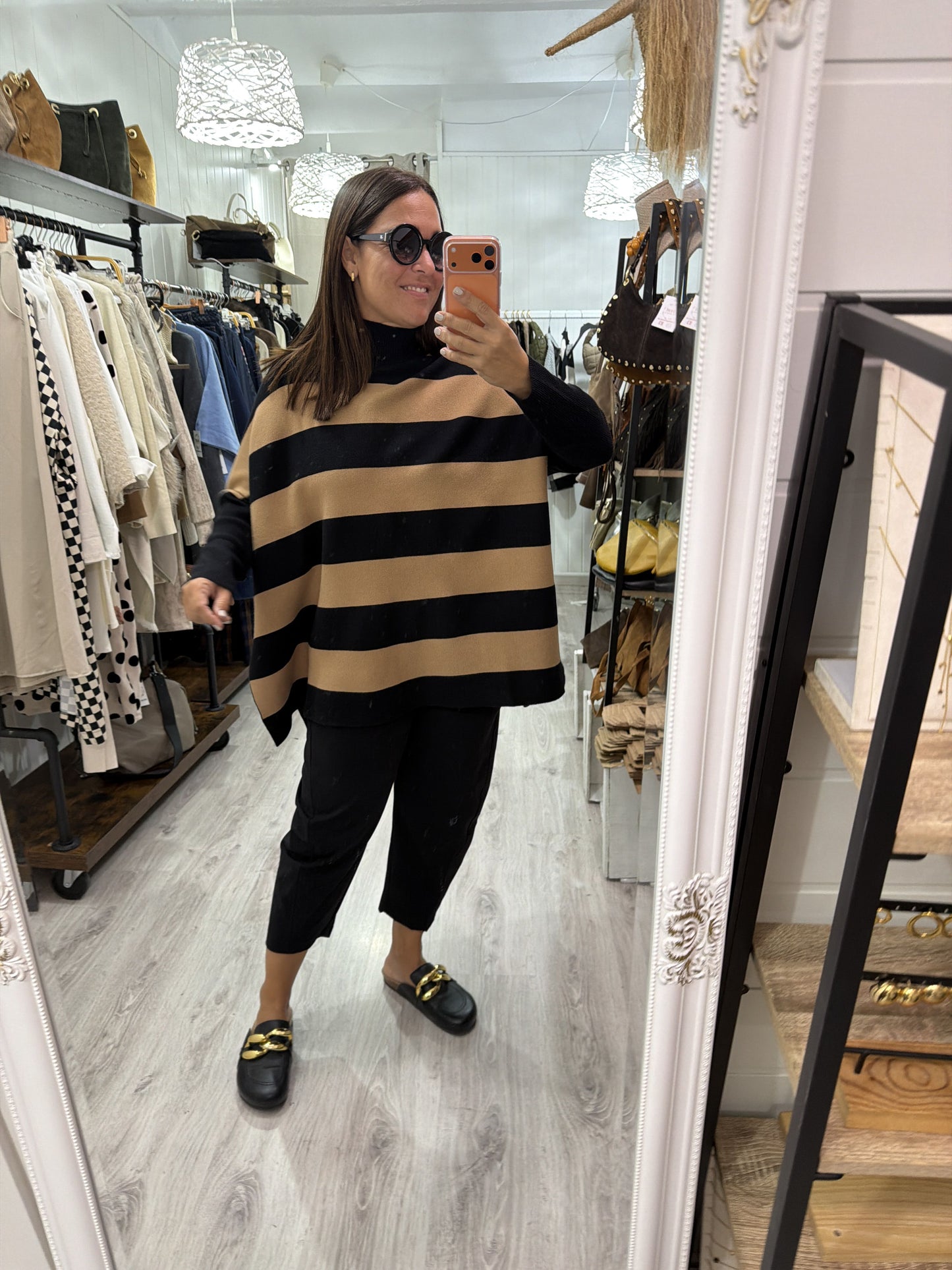 Jersei Rayas oversize camel