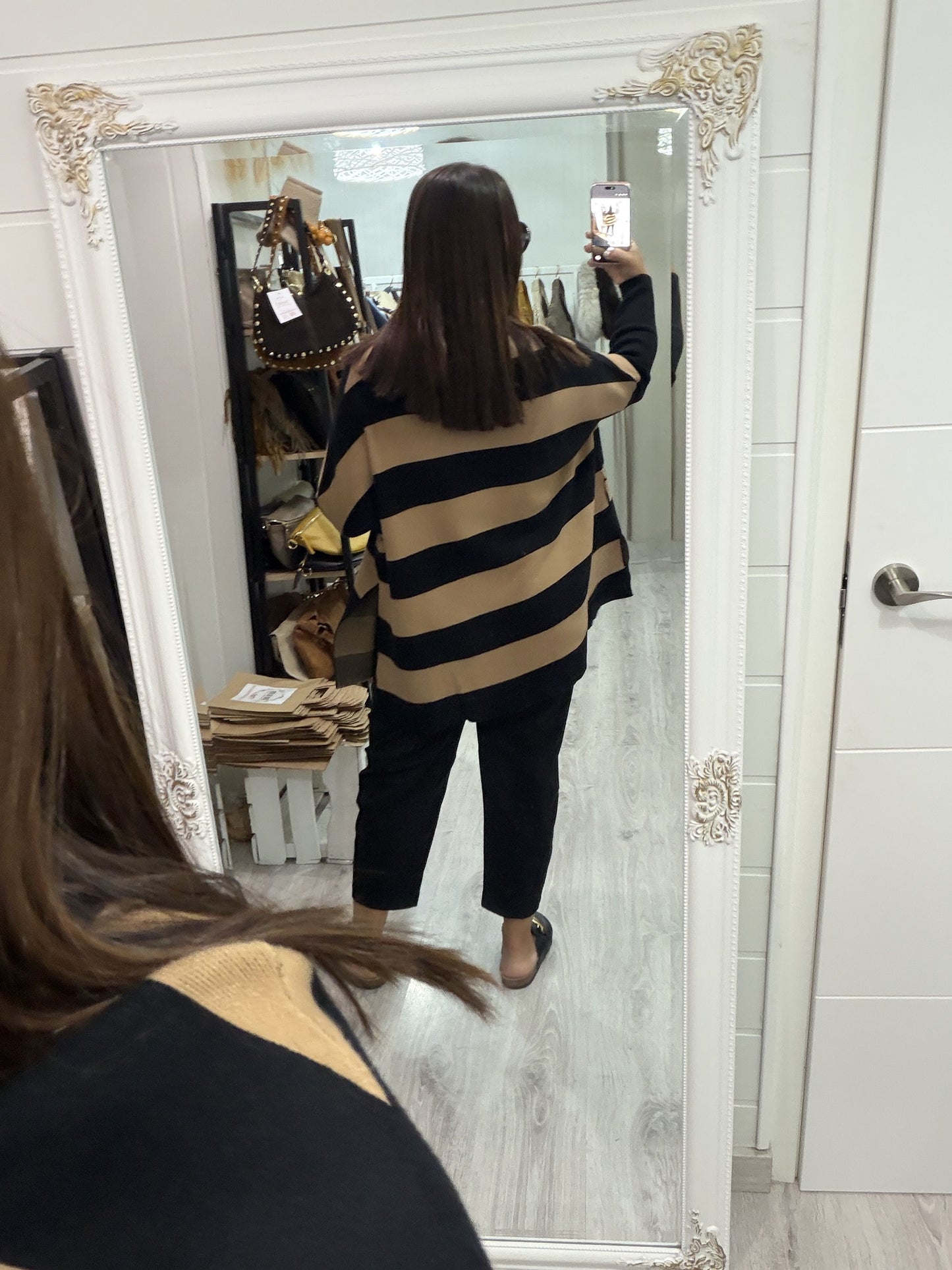 Jersei Rayas oversize camel