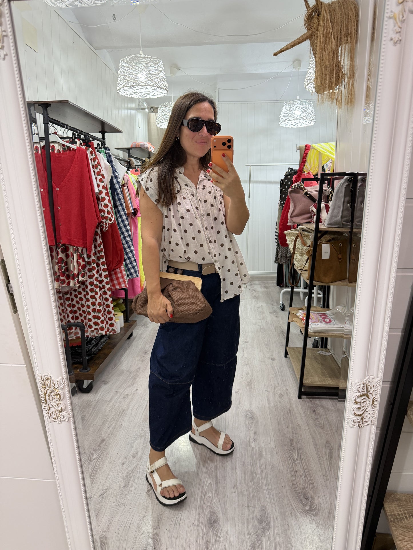 Blusa Lola oversize topos beige