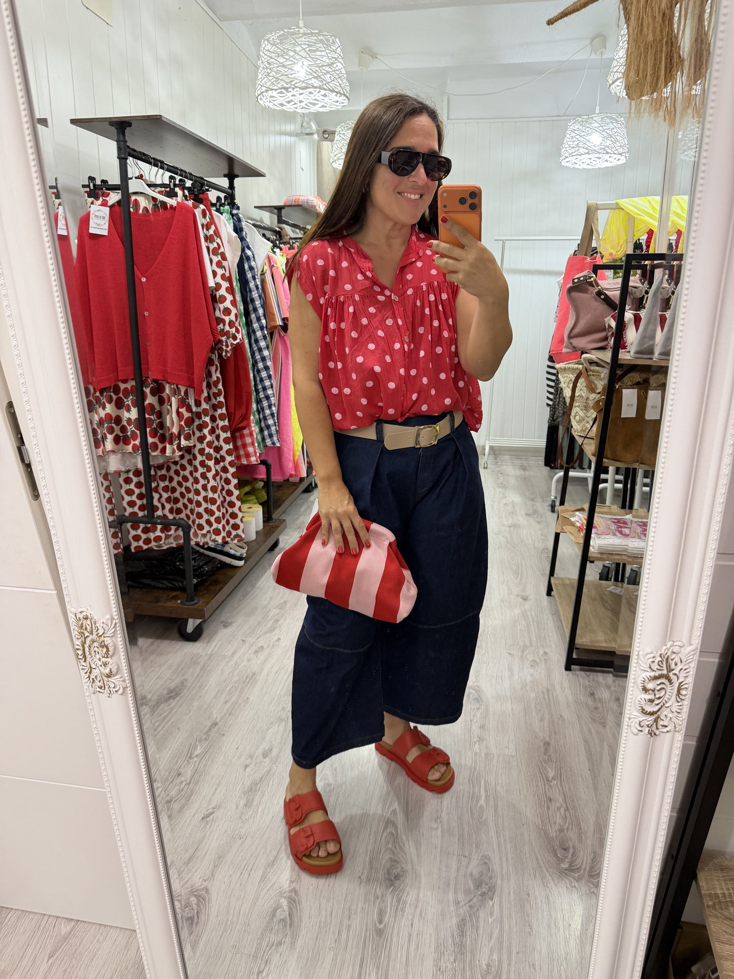 Blusa Lola oversize topos rojo