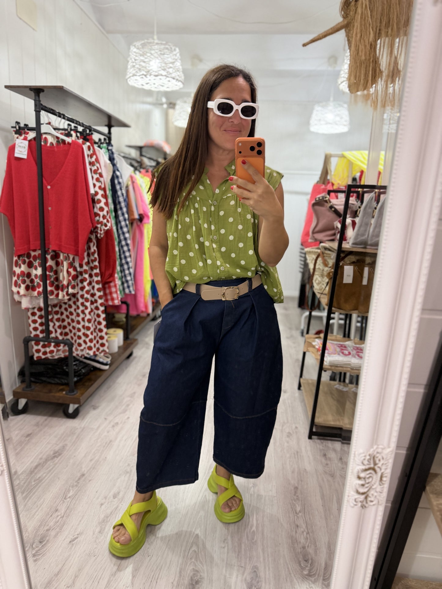 Blusa Lola oversize topos pistacho