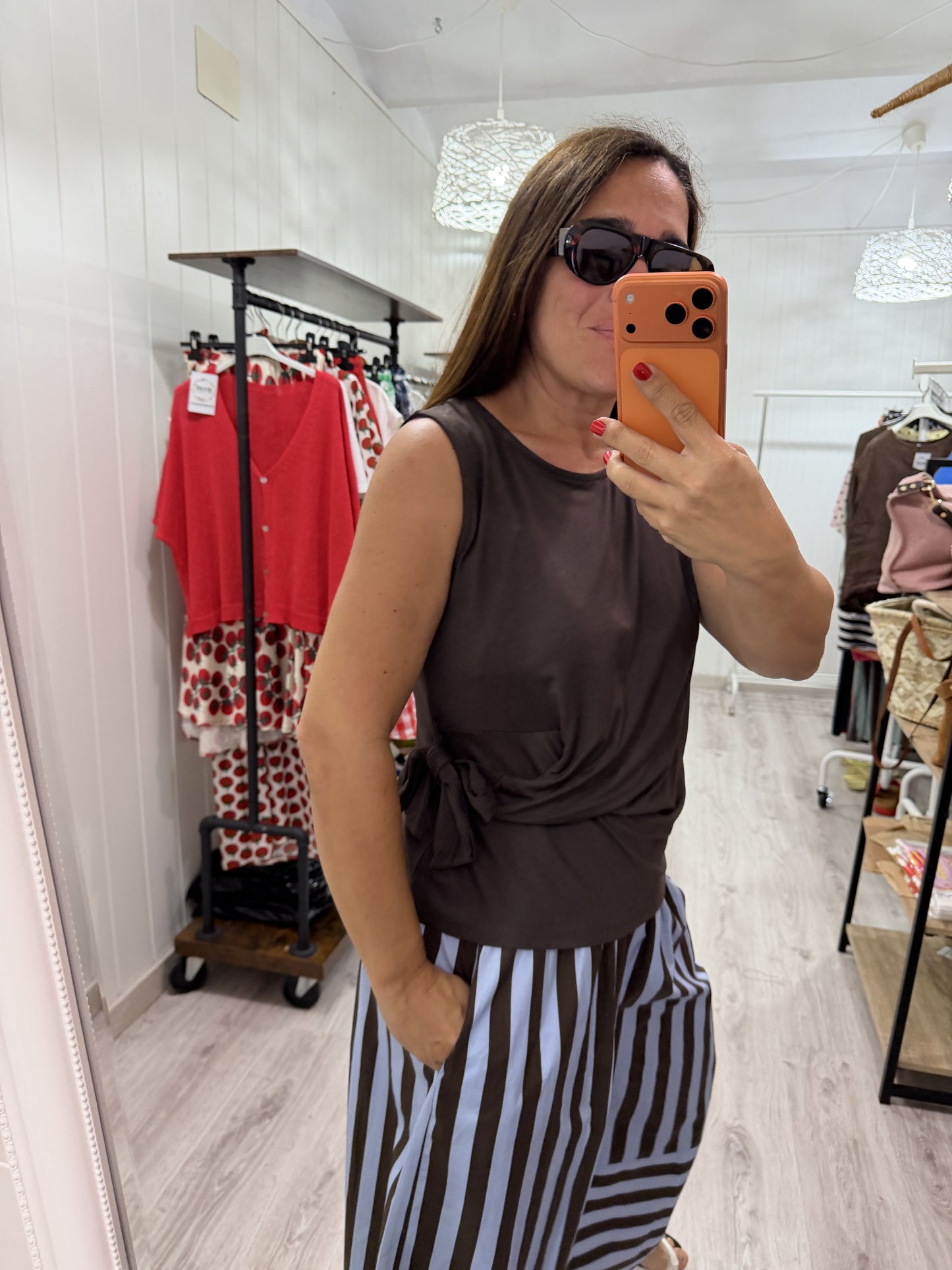 Camiseta Lazo sin mangas chocolate