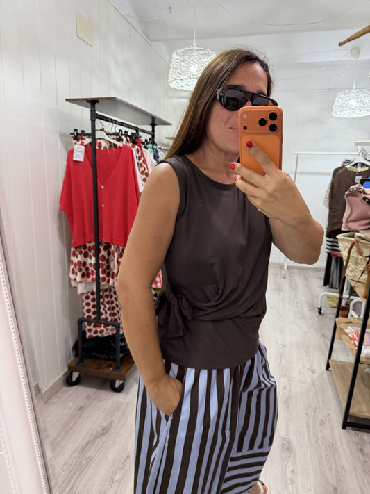 Camiseta Lazo sin mangas chocolate