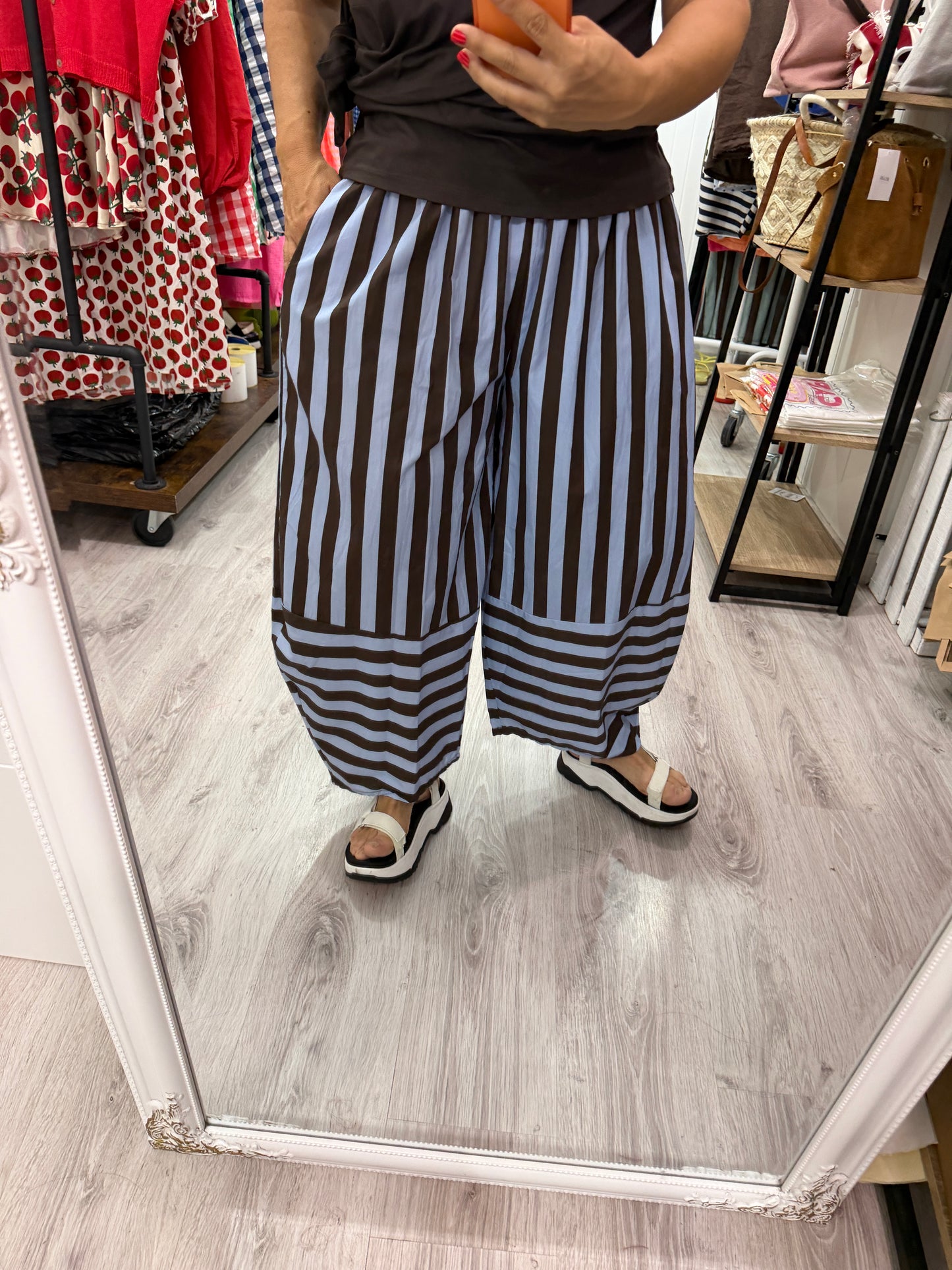 Pantalón Corfú rayas cielo y chocolate