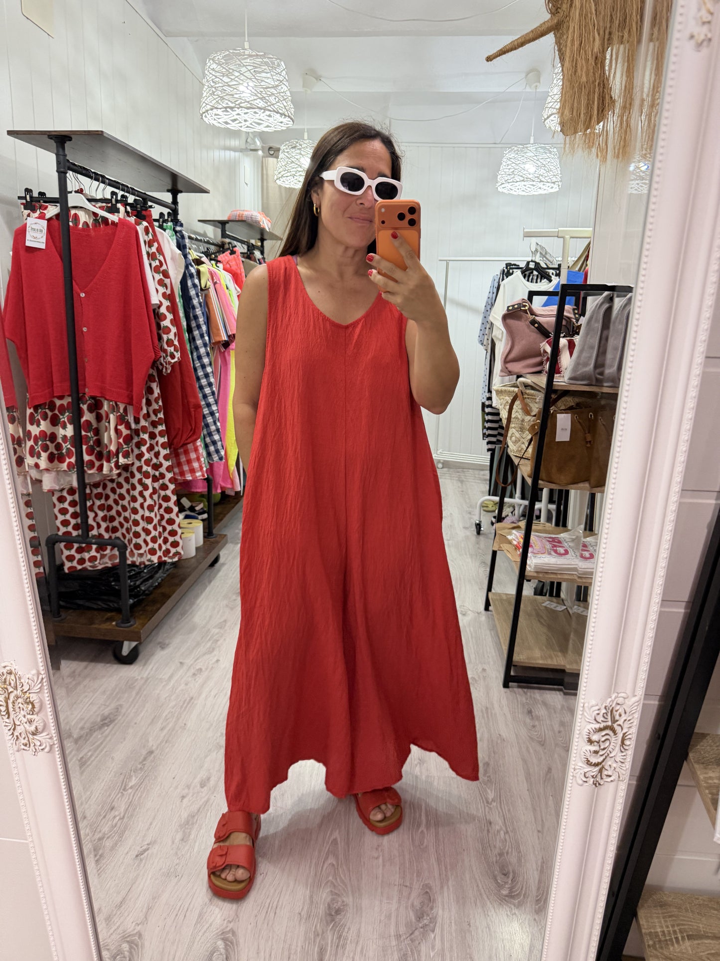 Mono Loose rojo