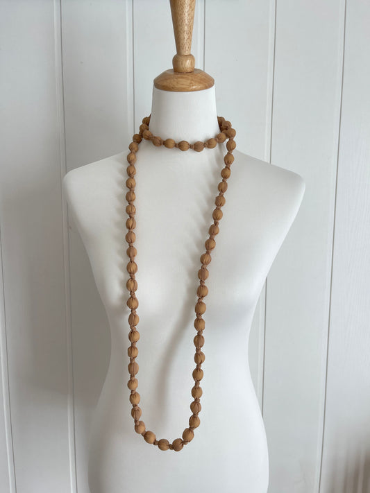 Maxi collar bolas seda camel