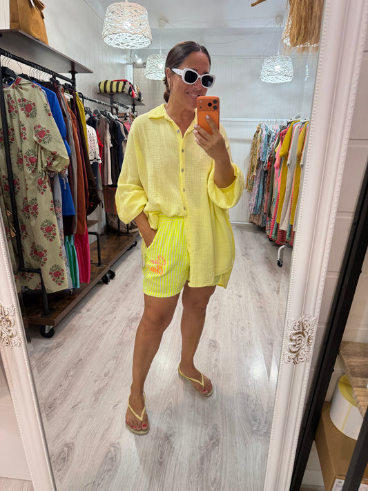 Pantalón corto Ciao Bella rayas fluor amarillo