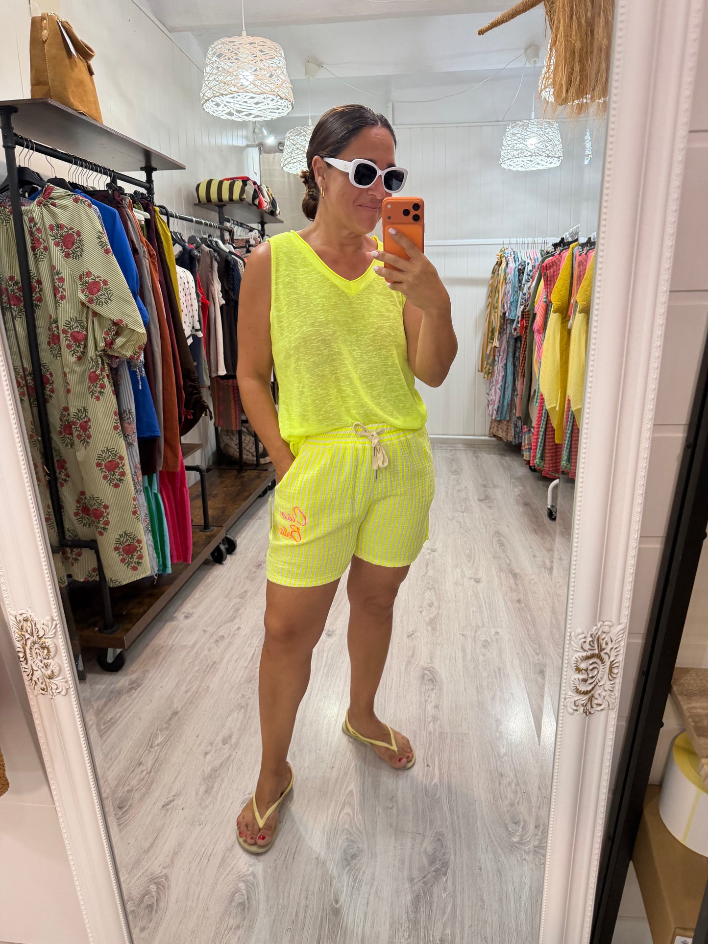 Pantalón corto Ciao Bella rayas fluor amarillo