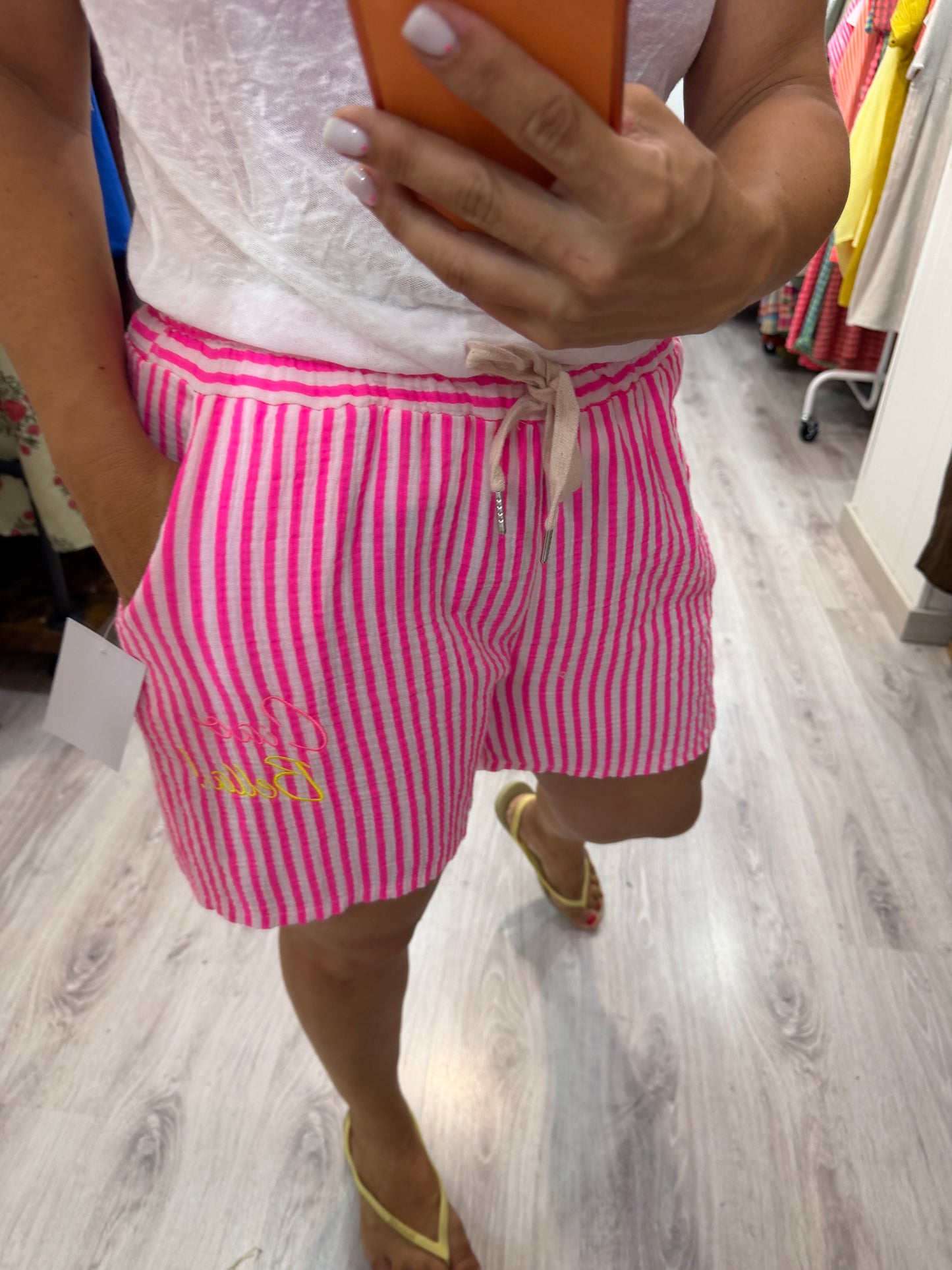 Pantalón corto Ciao Bella rayas fluor fucsia