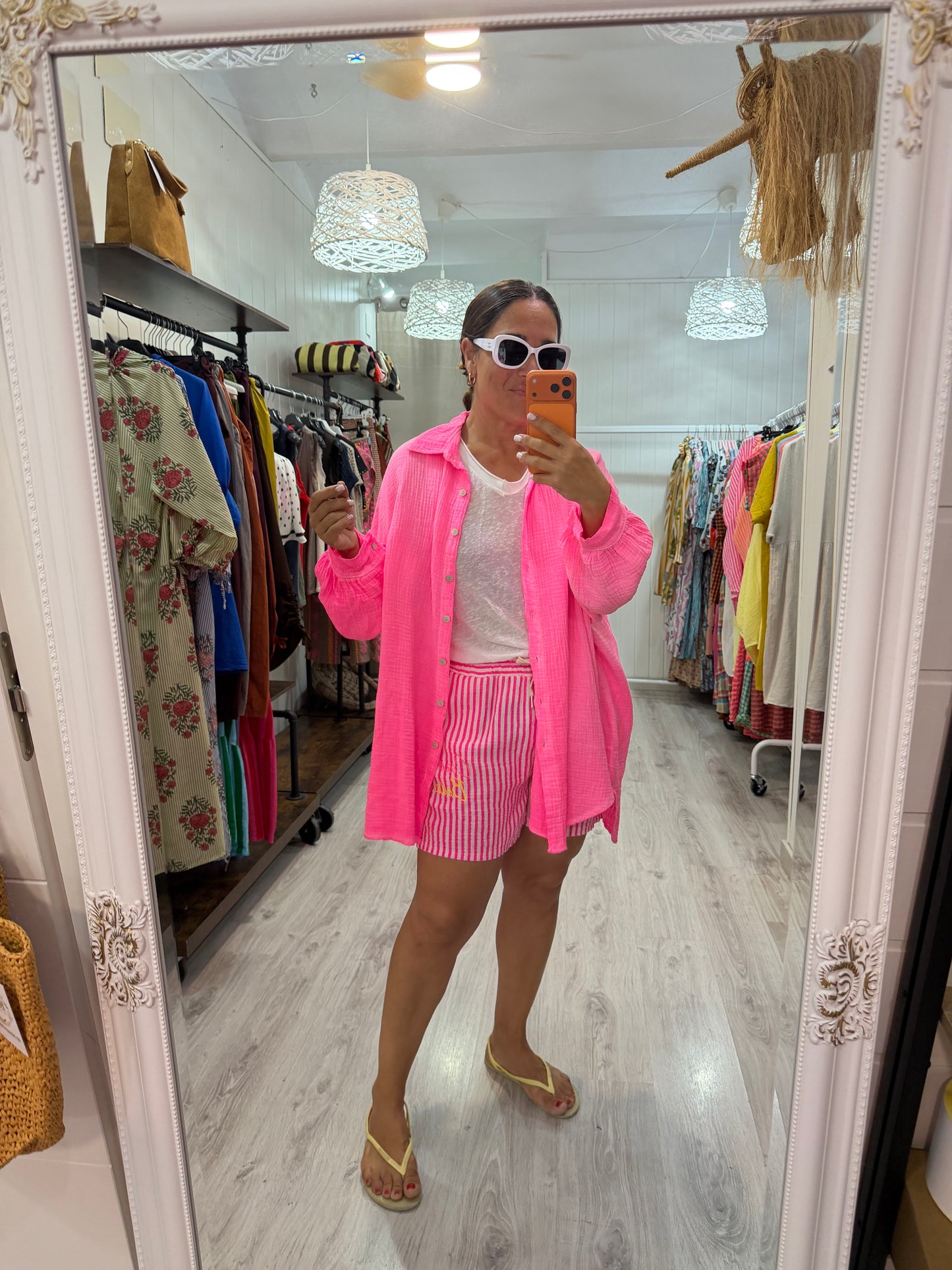 Pantalón corto Ciao Bella rayas fluor fucsia