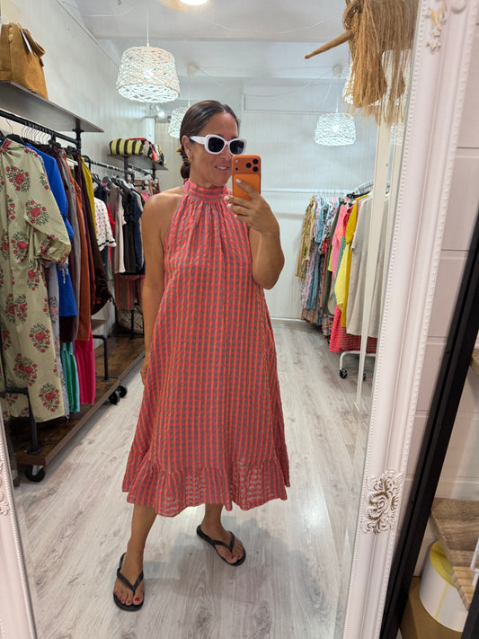 Vestido Cuello halter vichy fluor taupe y coral