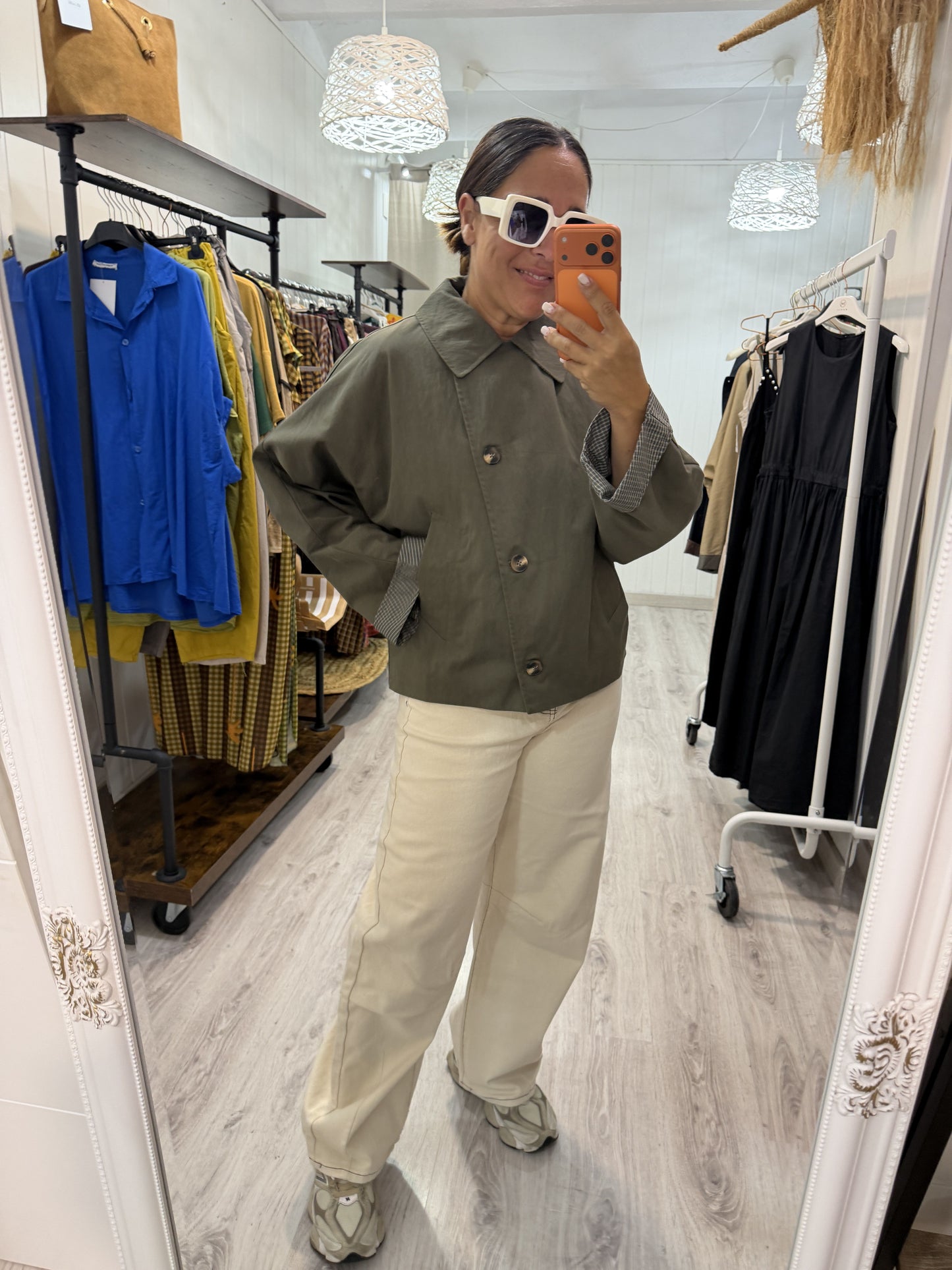 Gabardina Akari kaki