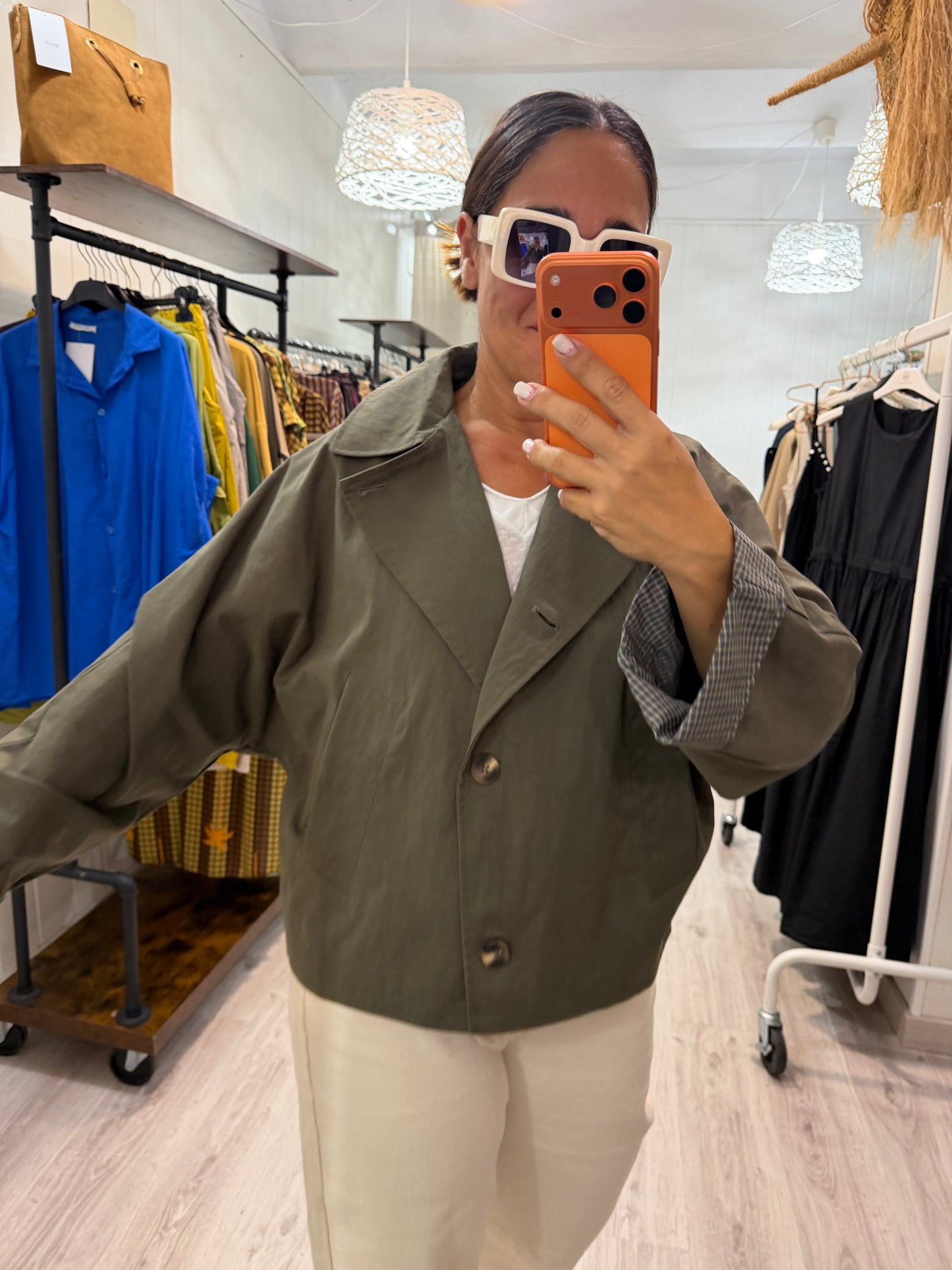Gabardina Akari kaki
