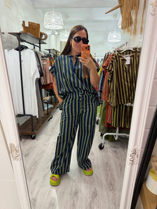 Conjunto Oversize rayas azul y verde