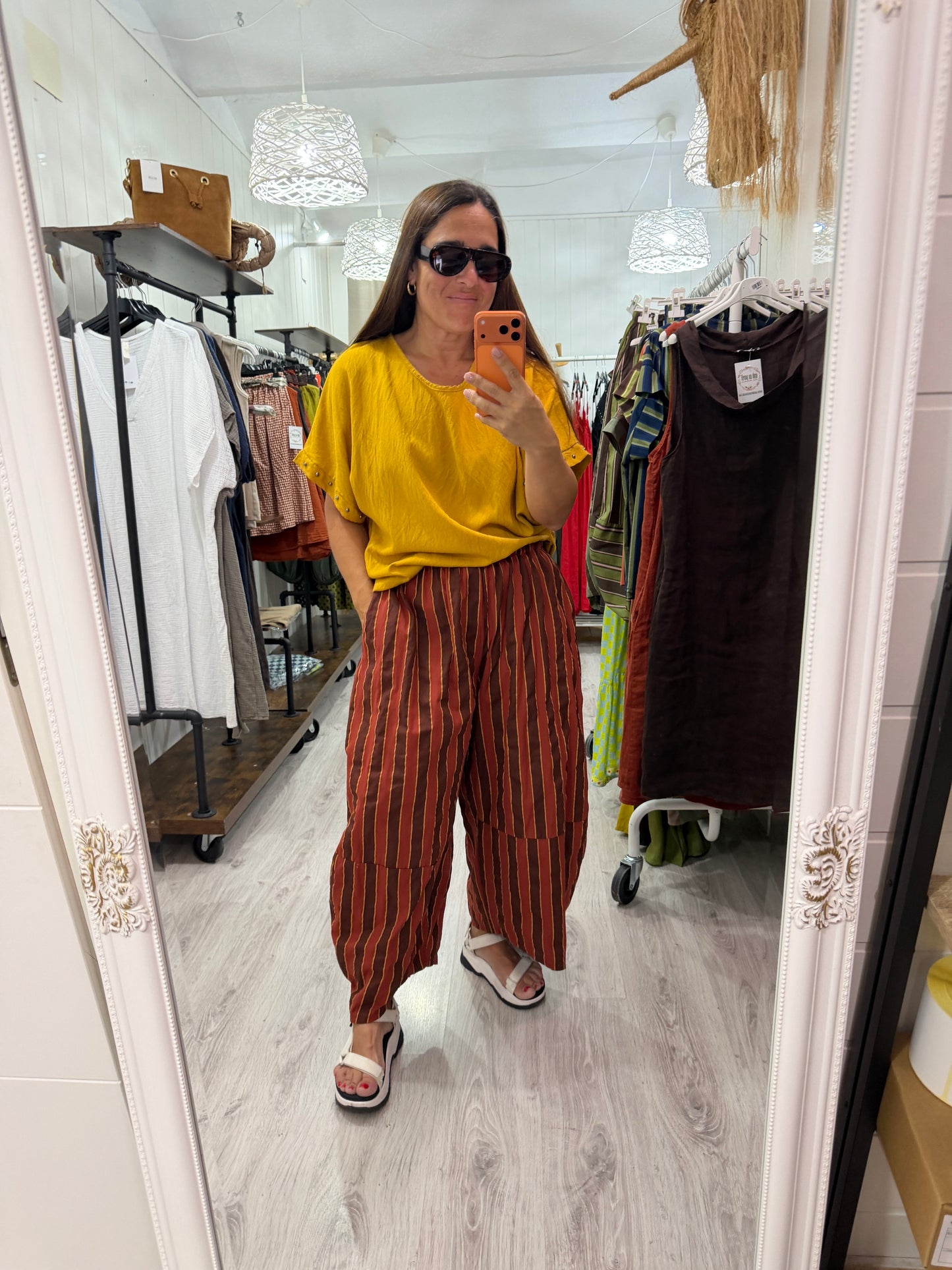 Pantalón Corfú doble raya mostaza, burdeos y amarilo