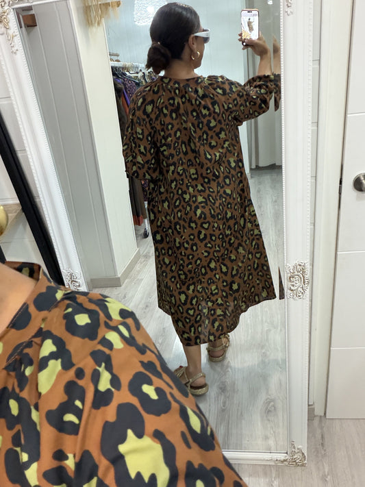 Vestido Leopardo contrastes camel