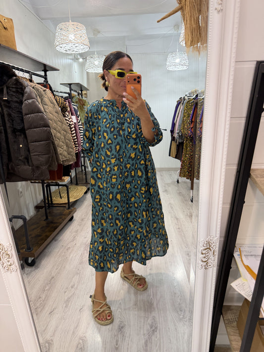 Vestido Leopardo contrastes turquesa y lima