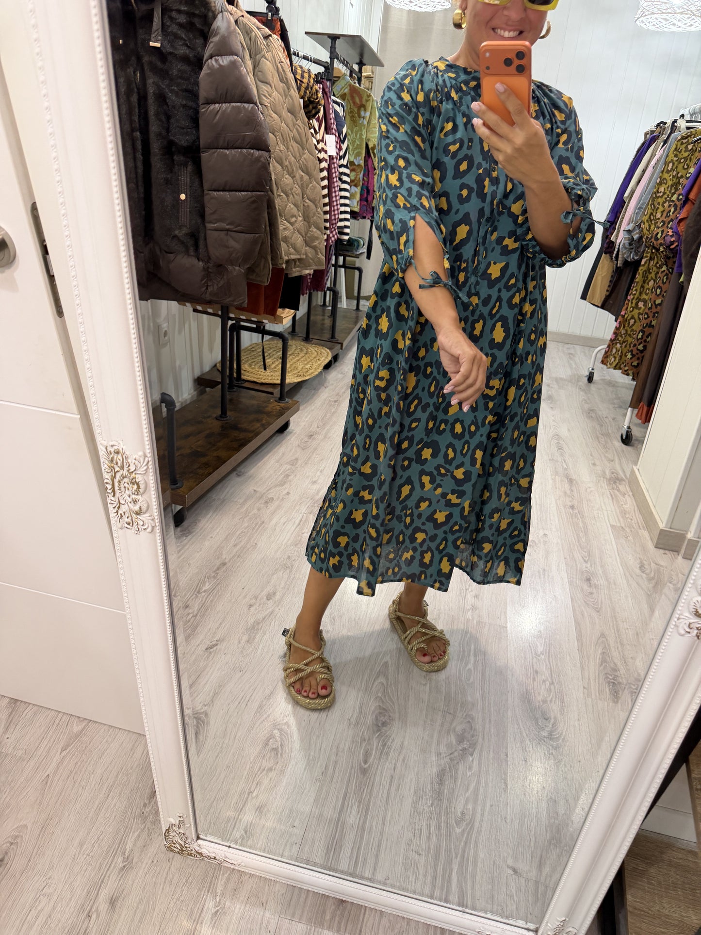 Vestido Leopardo contrastes turquesa y lima