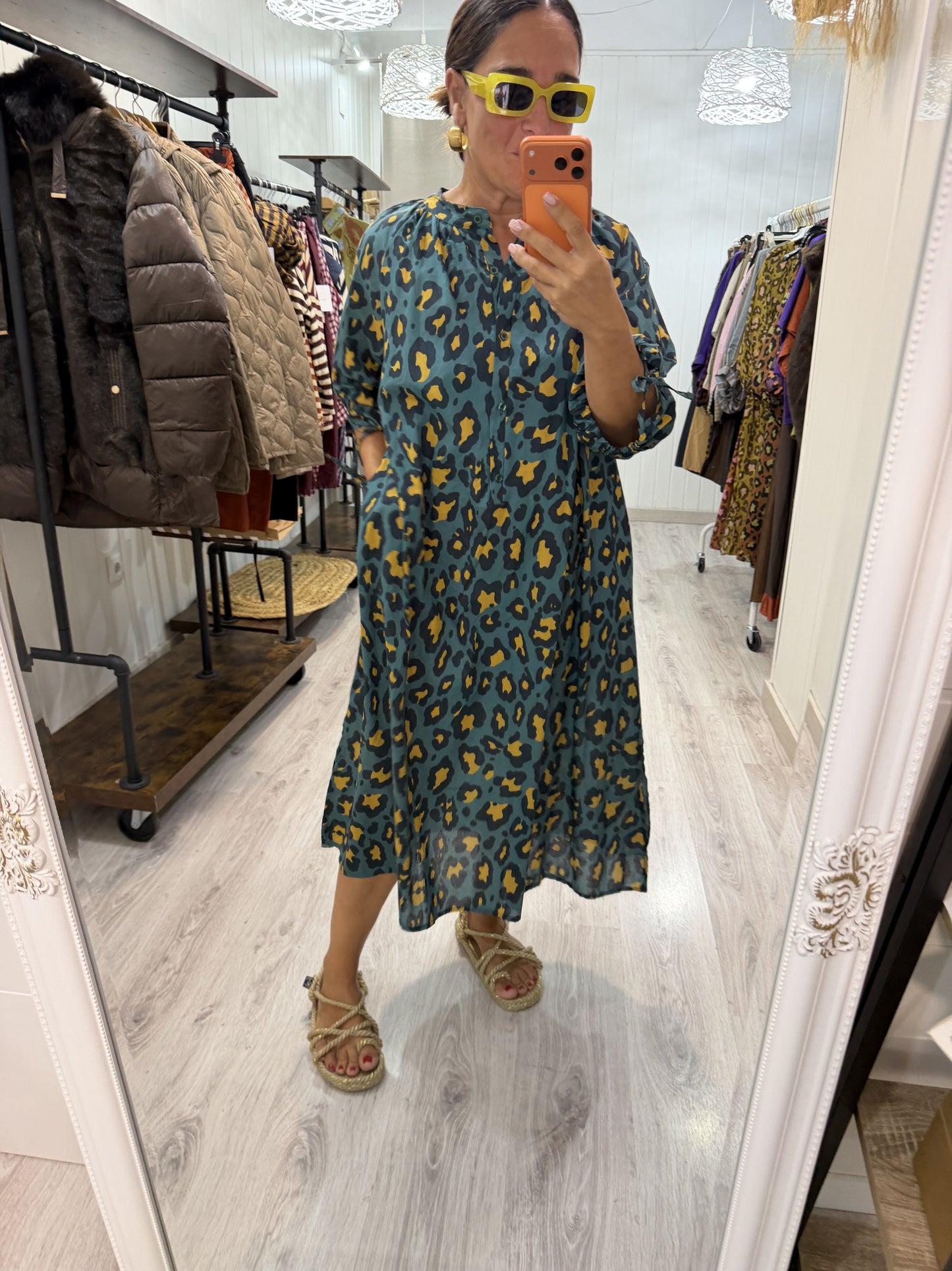 Vestido Leopardo contrastes turquesa y lima