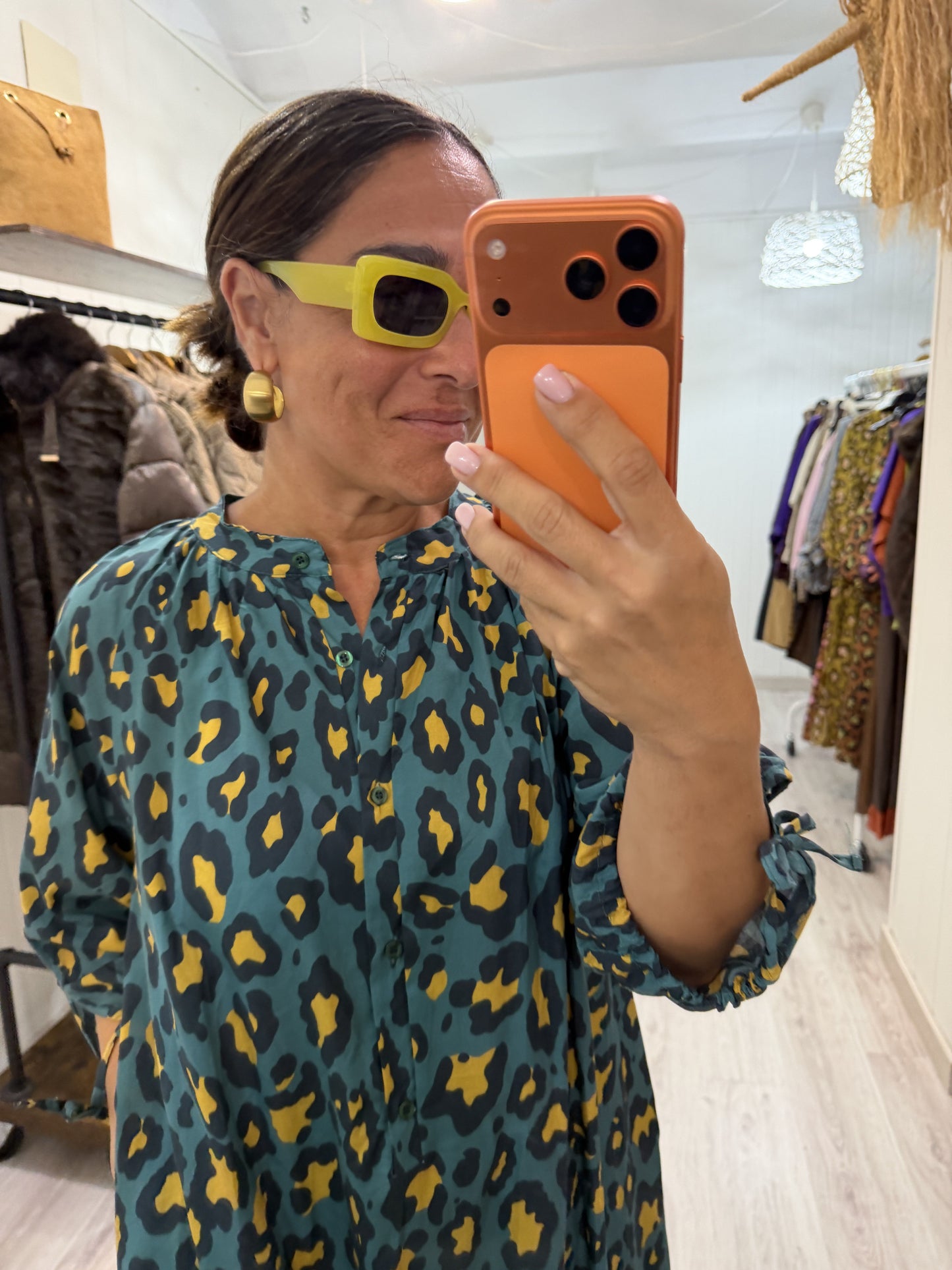 Vestido Leopardo contrastes turquesa y lima