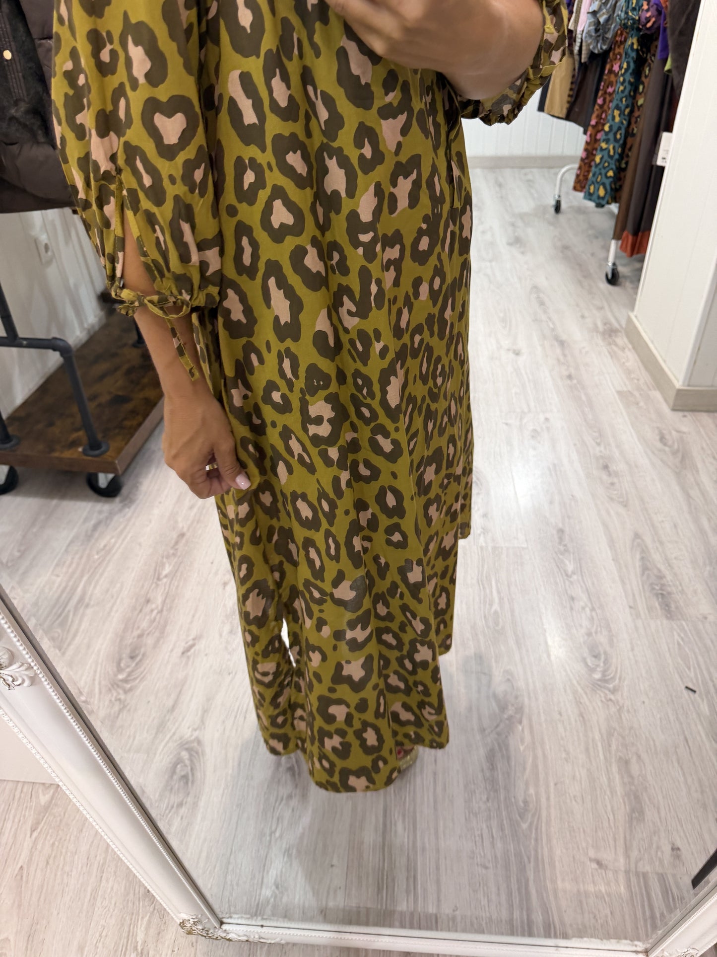 Vestido Leopardo contrastes pistacho y nude
