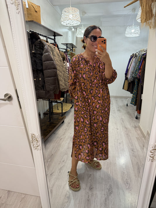 Vestido Leopardo contrastes caldera y fucsia