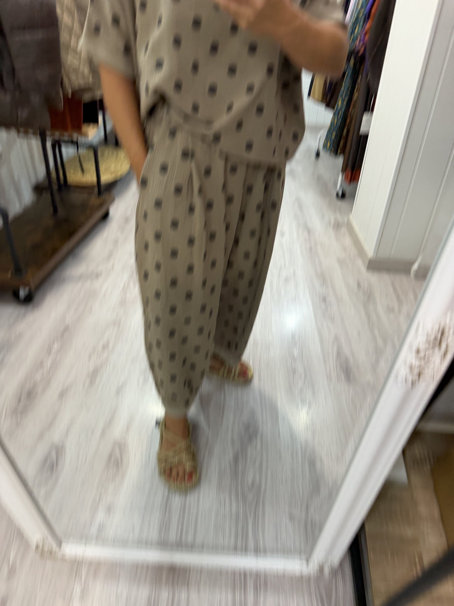 Conjunto Sakita taupe