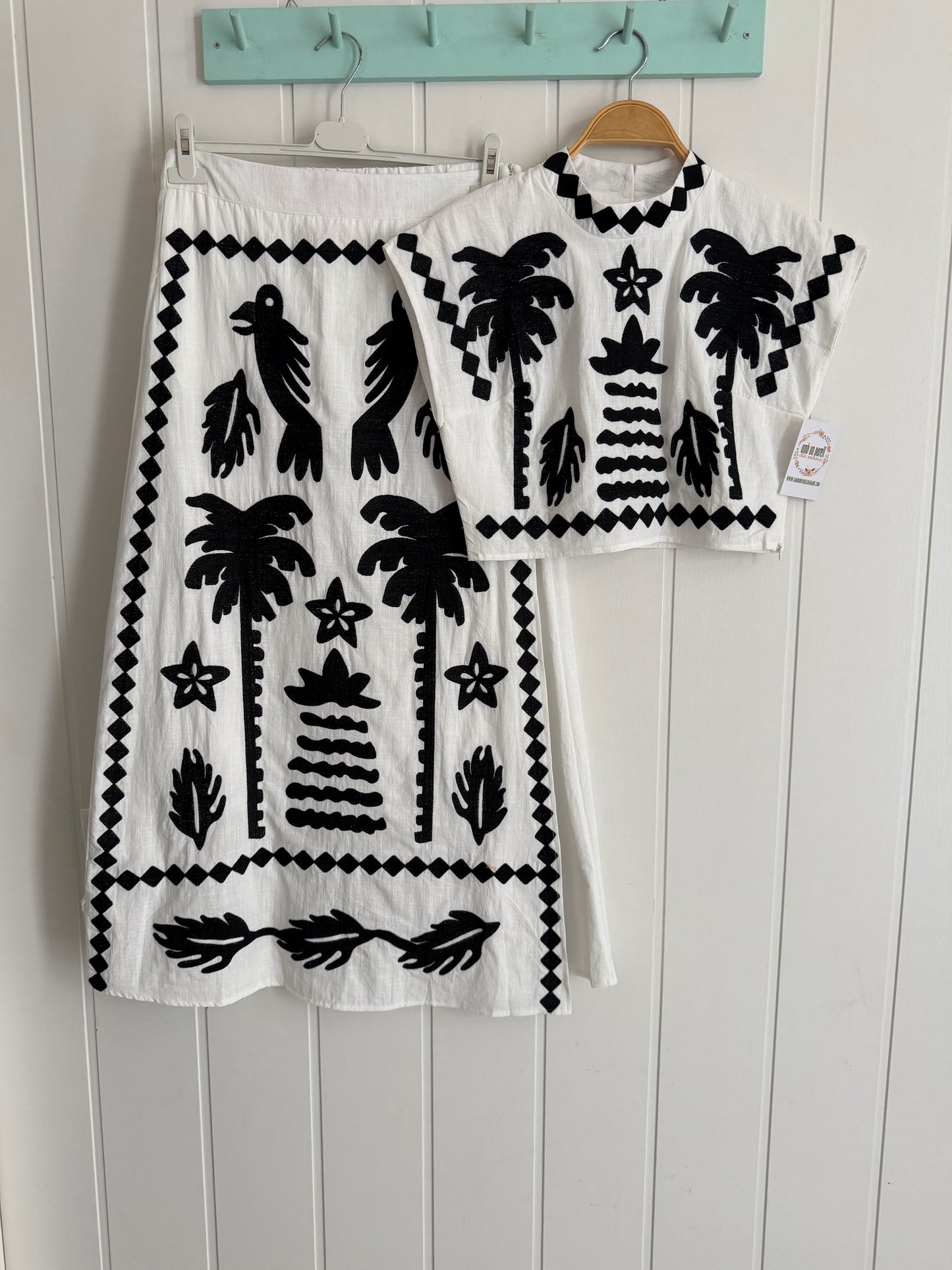 Conjunto Jalisco blanco y negro