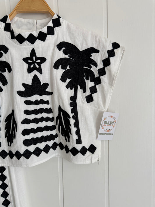 Conjunto Jalisco blanco y negro