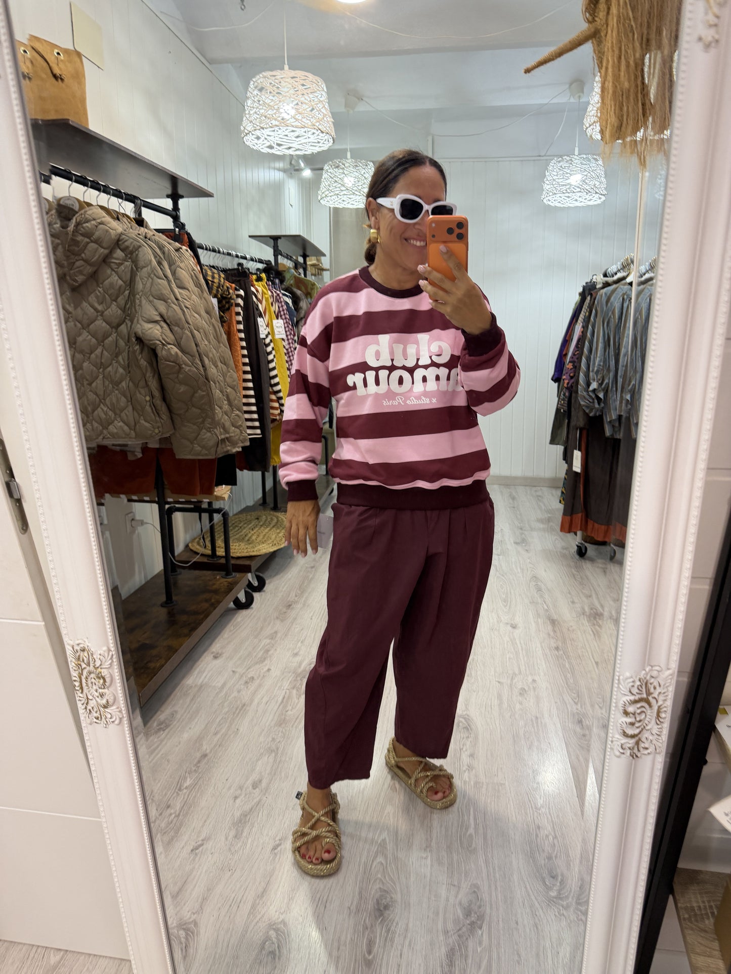 Sudadera Club Amour burdeos y rosa