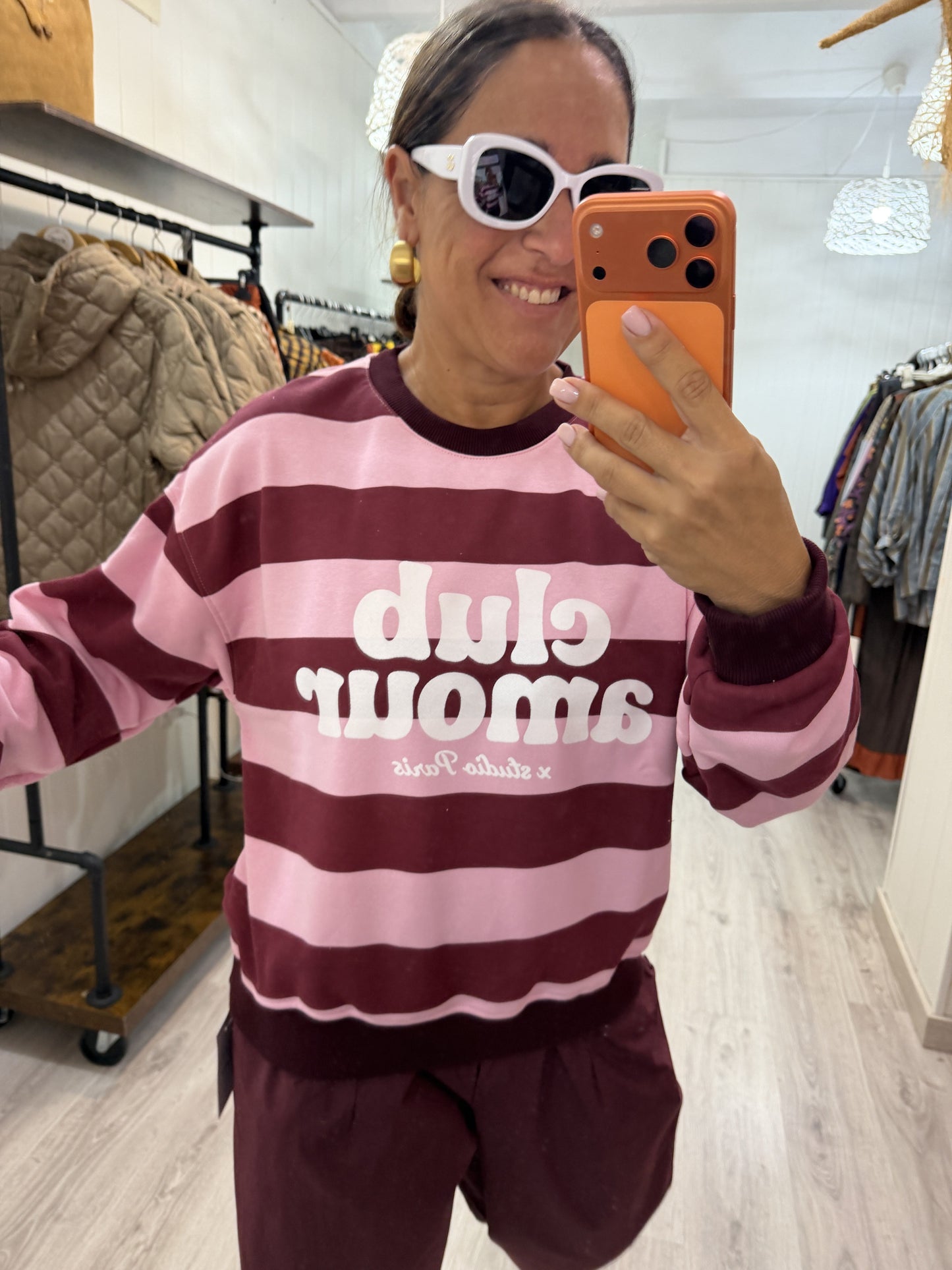 Sudadera Club Amour burdeos y rosa