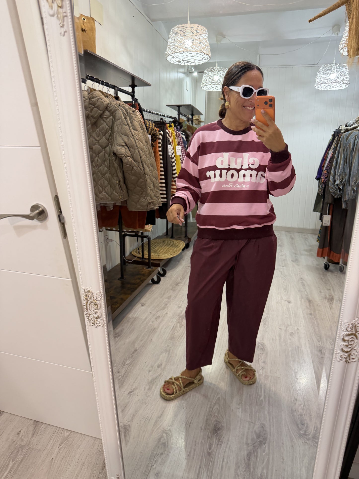 Sudadera Club Amour burdeos y rosa