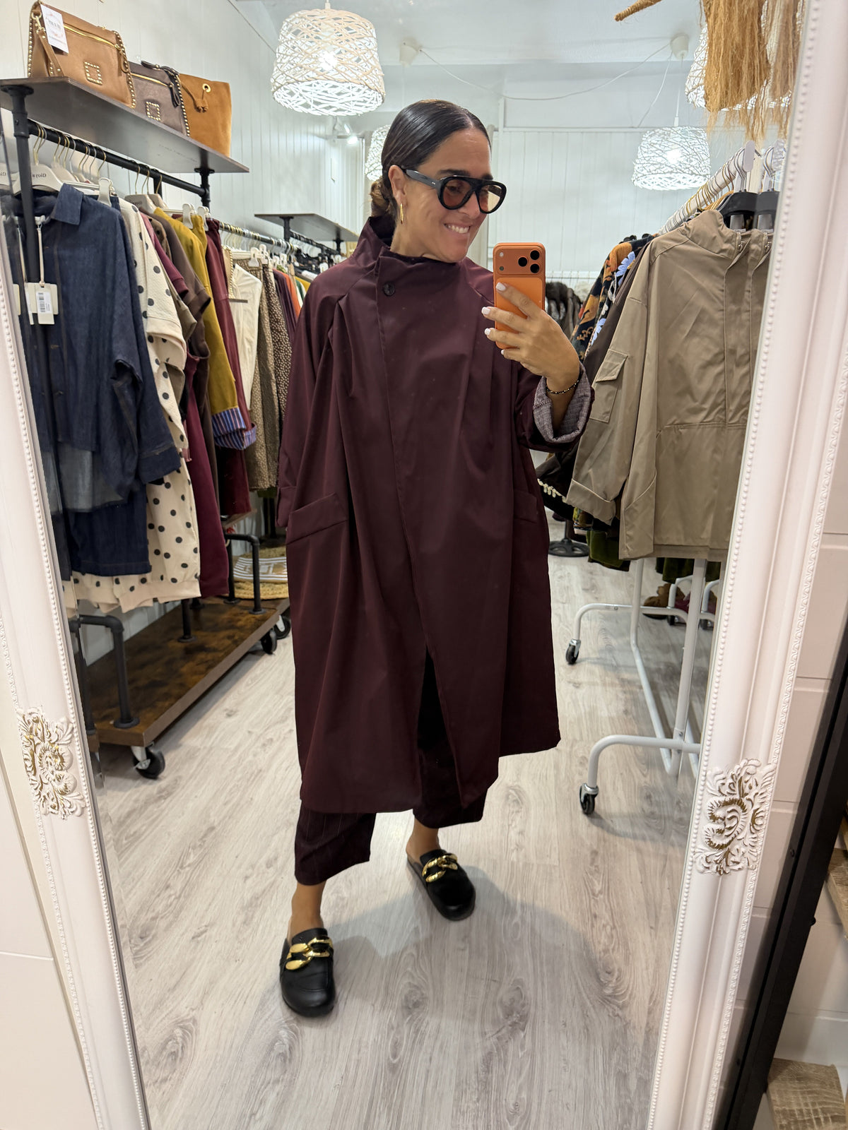 Gabardina Kokoro oversize burdeos