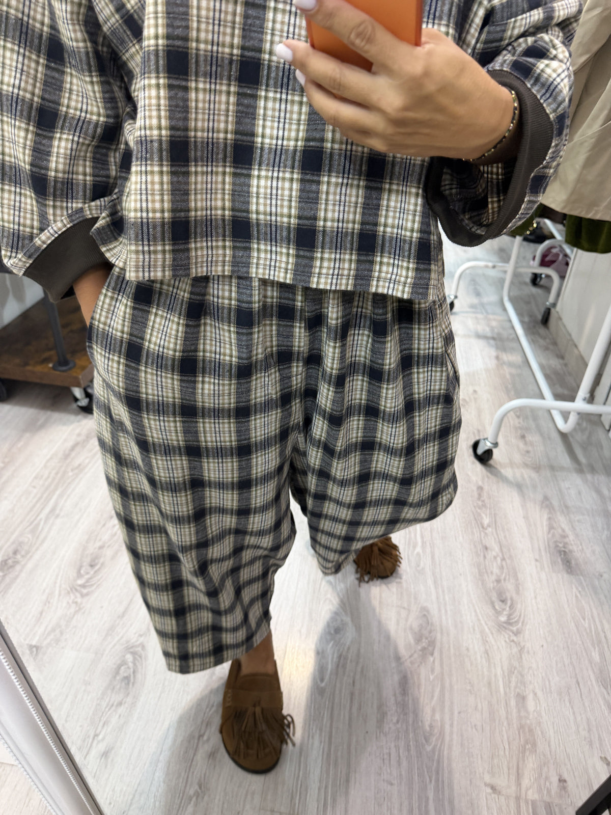 Conjunto Aiko tartan marino, kaki y beige