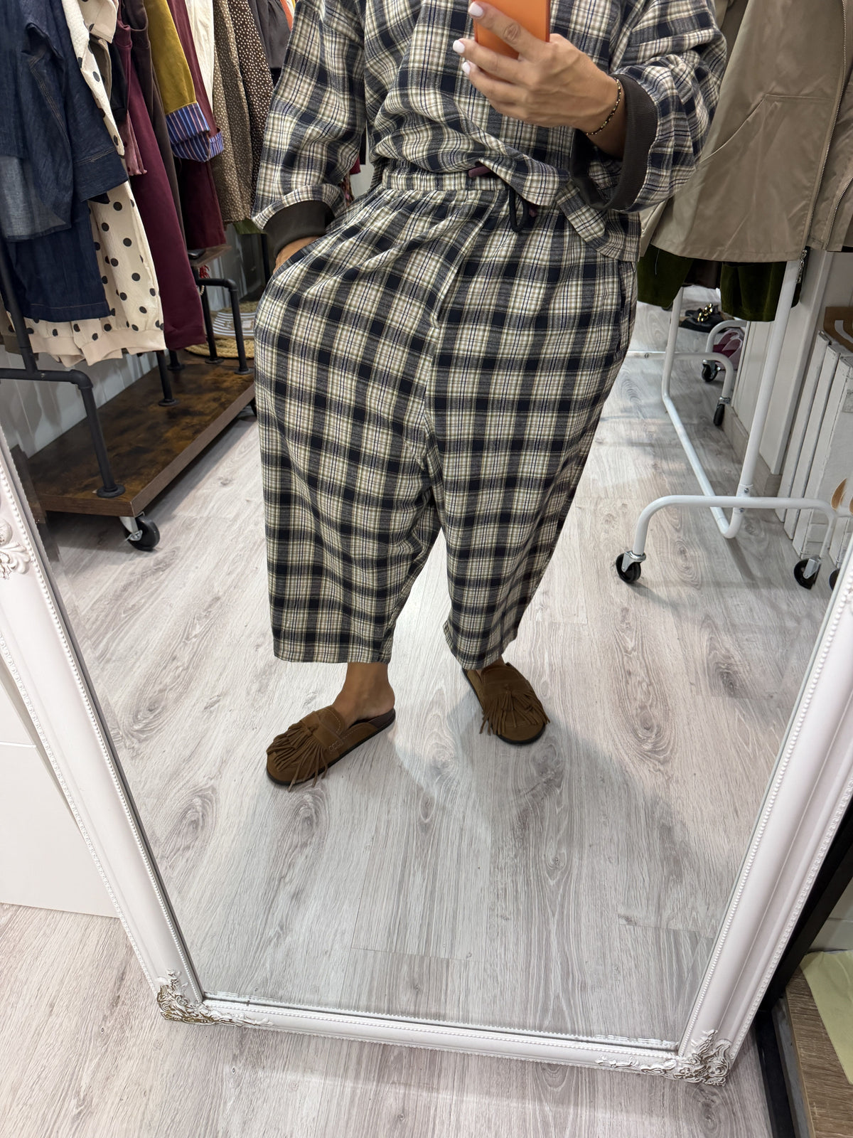 Conjunto Aiko tartan marino, kaki y beige