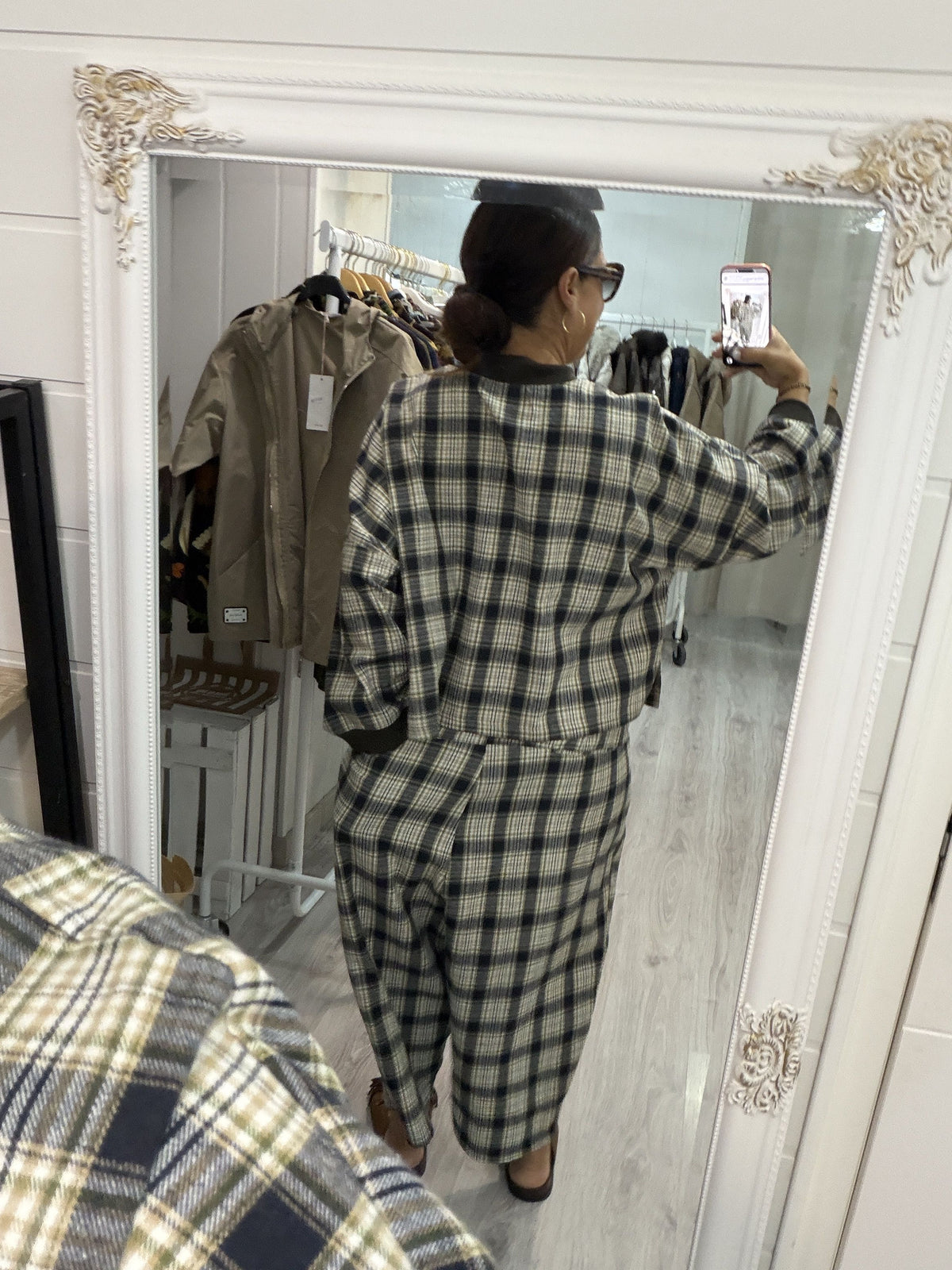Conjunto Aiko tartan marino, kaki y beige
