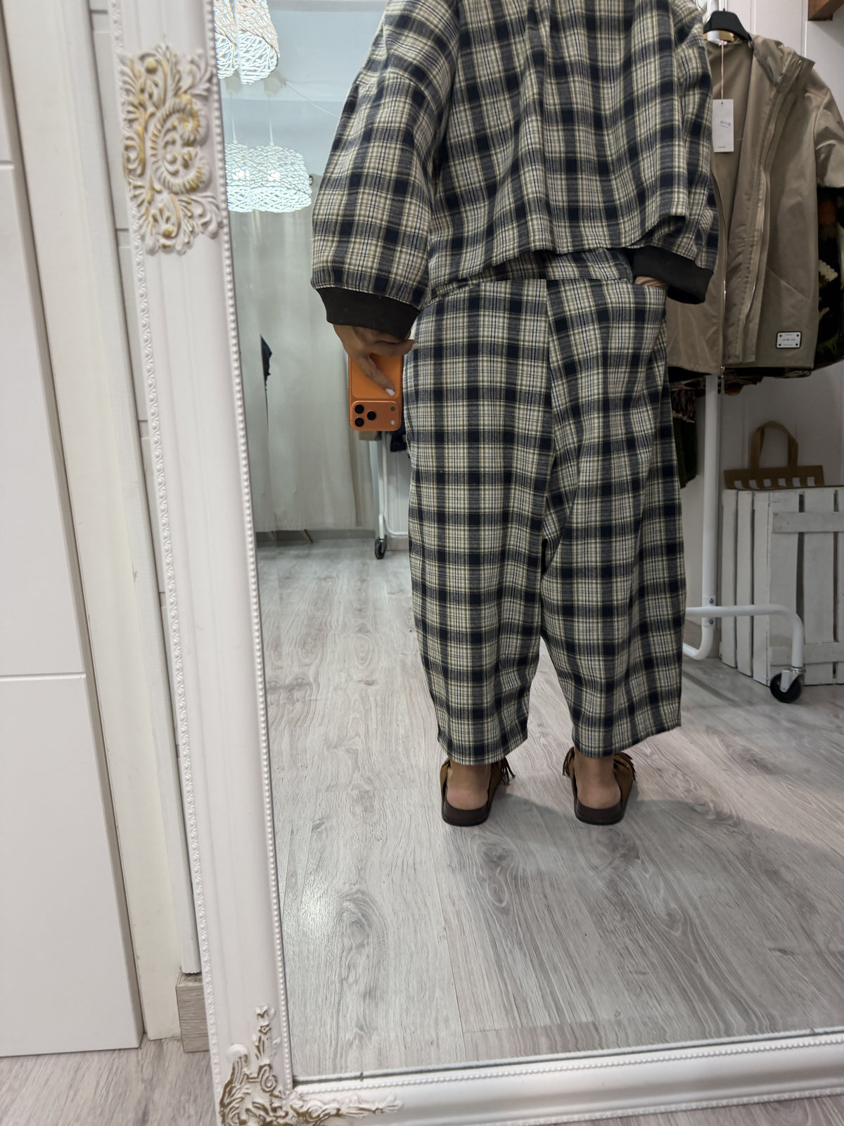 Conjunto Aiko tartan marino, kaki y beige