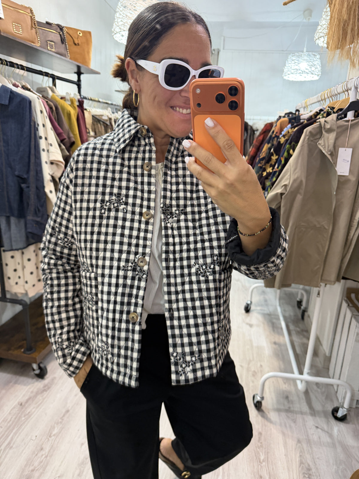 Chaqueta Vichy y flores negro