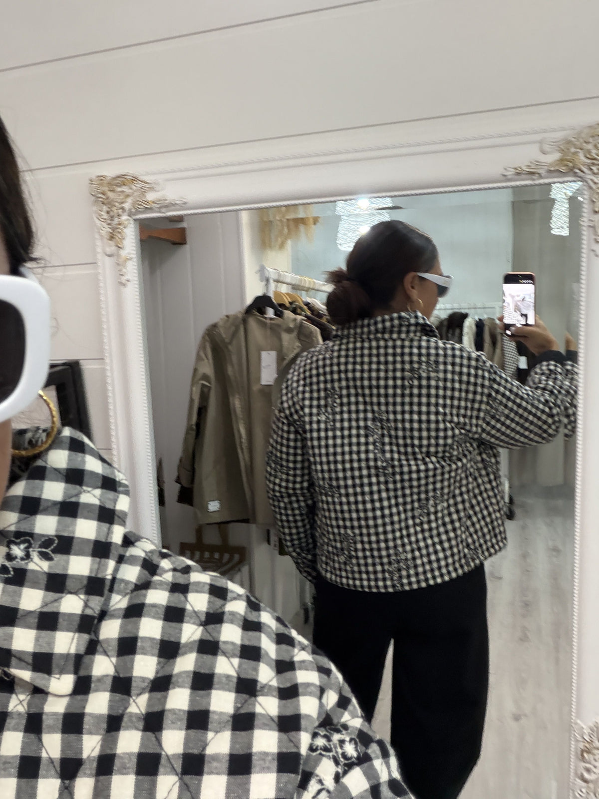 Chaqueta Vichy y flores negro